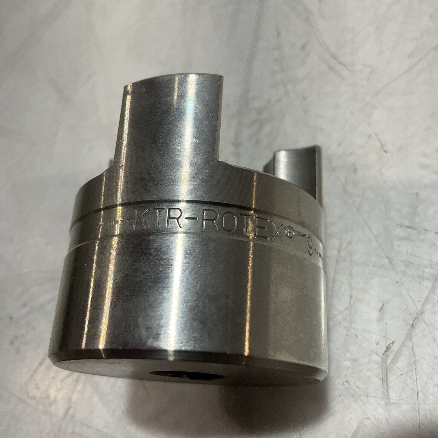 KTR-ROTEX  14305 11 ID X 40 OD MM COUPLING LOT OF 3 C2H