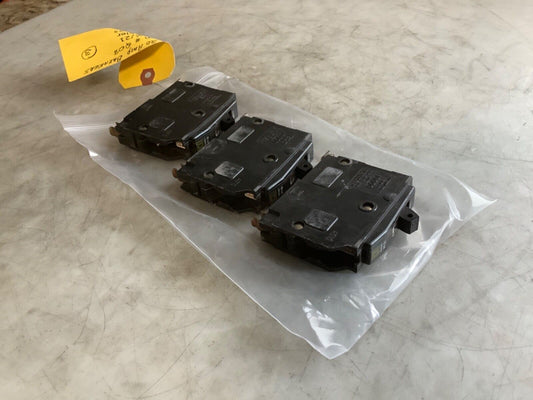SQUARE D QOB120 CIRCUIT BREAKER 20A 120/240V 1 POLE - LOT OF 3    444