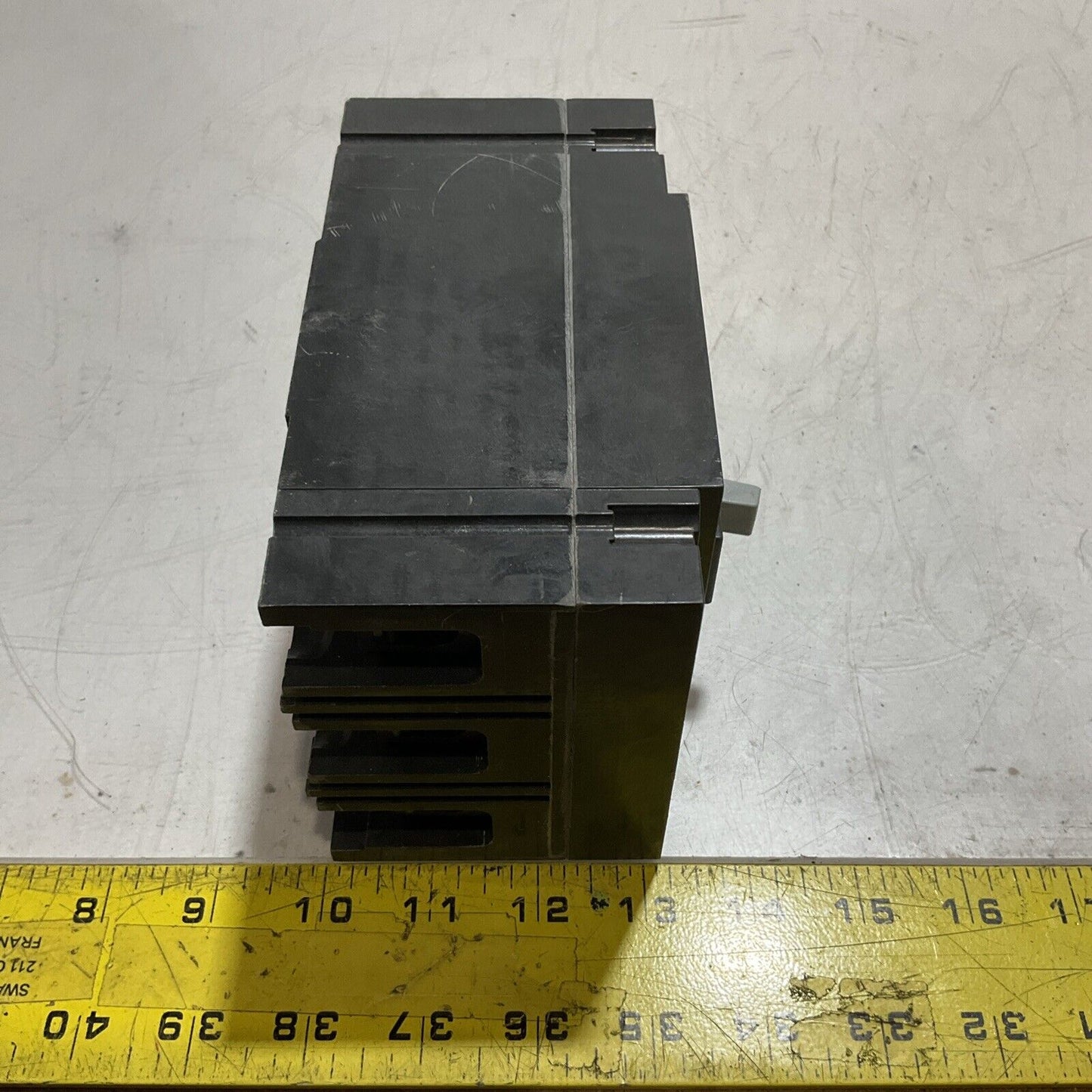 GE  TED136100WL 100A MOLDED  INDUSTRIAL CIRCUIT BREAKER  U3S