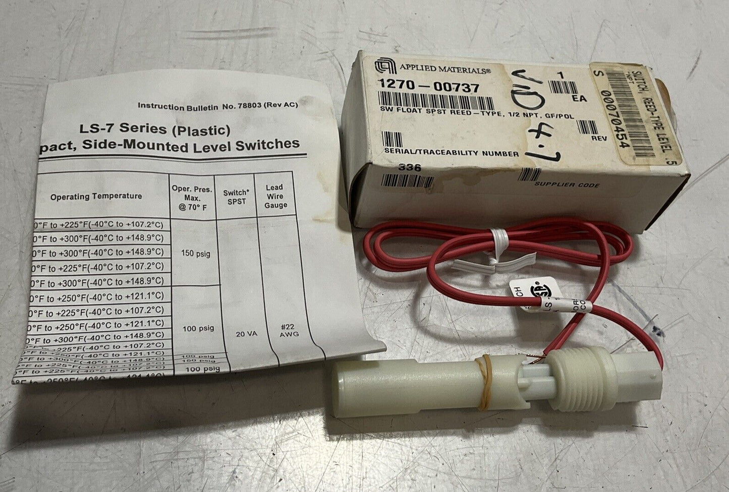 APPLIED MATERIALS 1270-00737  SW FLOAT SPST REED TYPE 1/2NPT GF/POL LOT OF 2 U3S