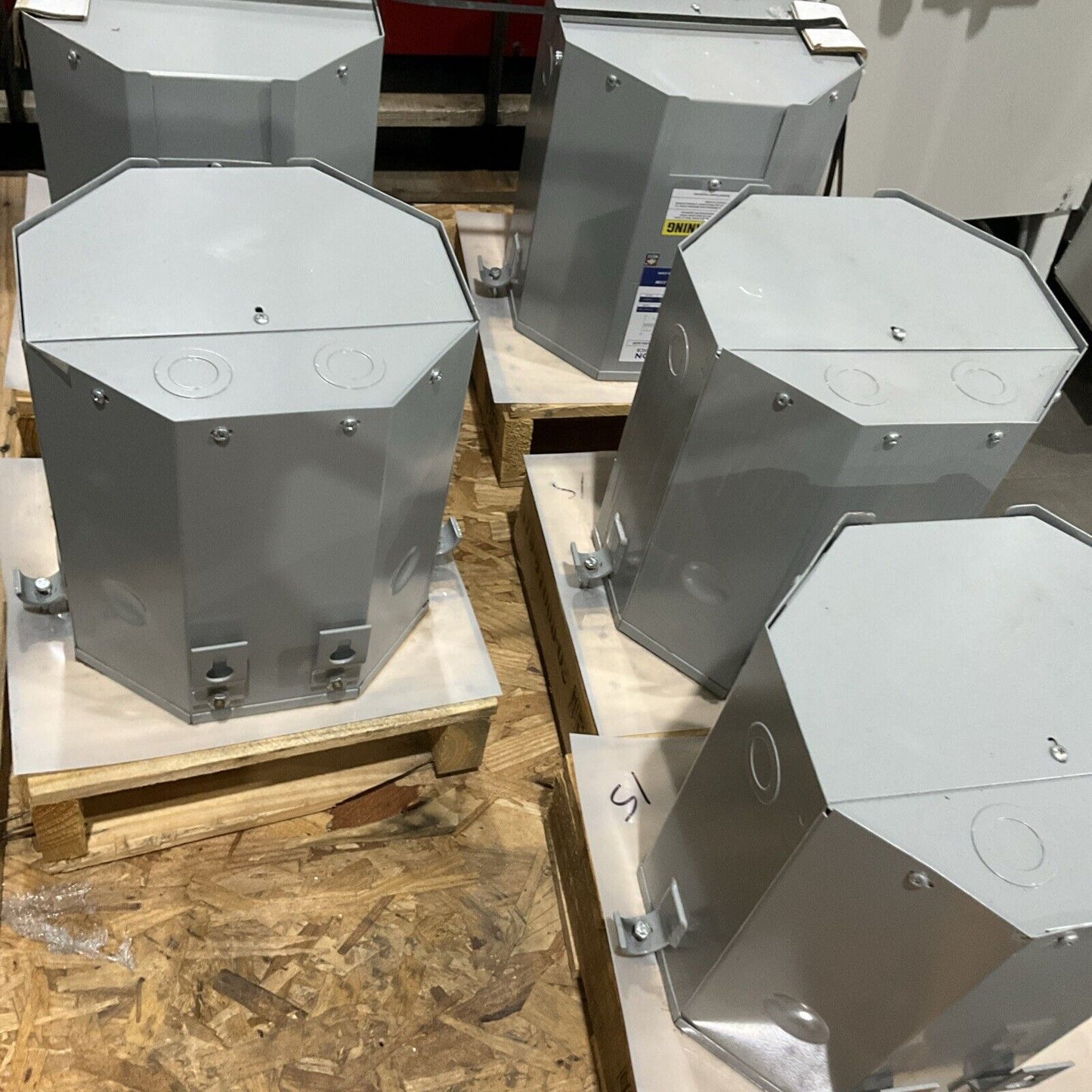 LARSON TRANSFORMER MT-ISX-FP-1P400V-7-5KVA-230V-N3R