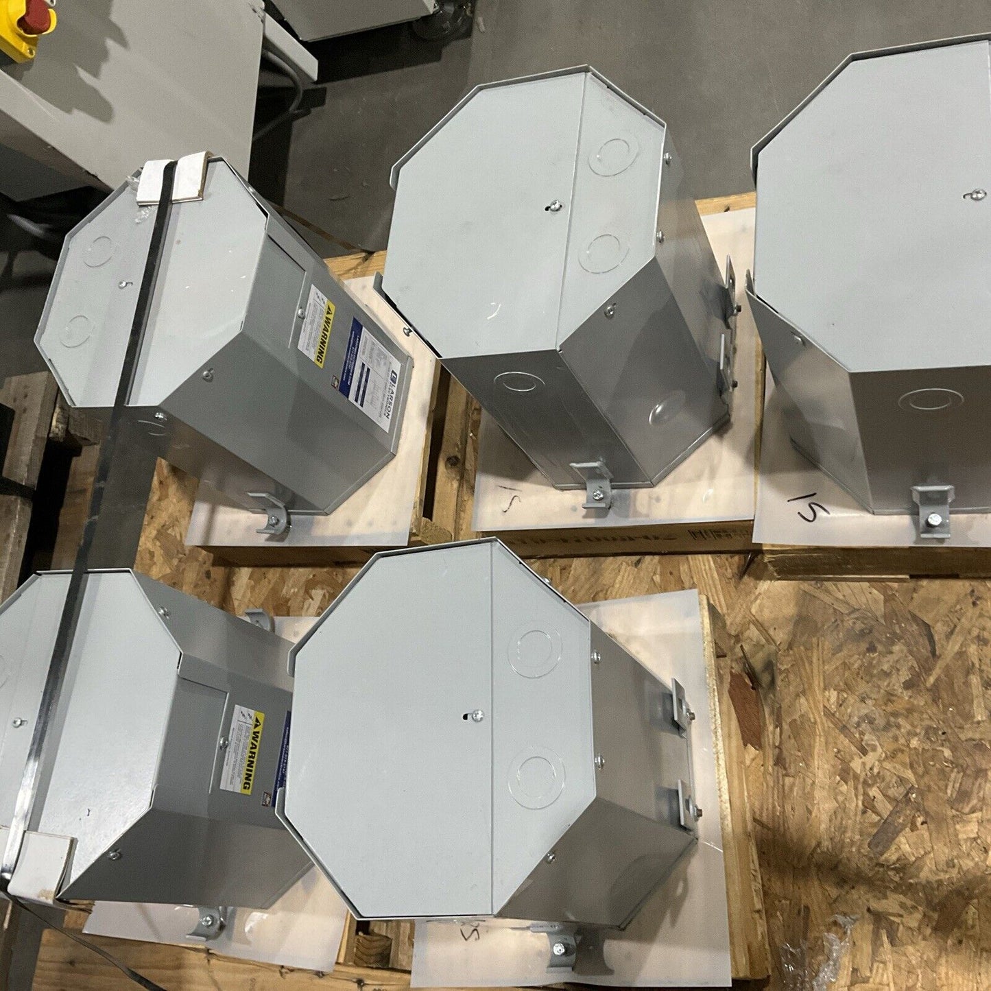 LARSON TRANSFORMER MT-ISX-FP-1P400V-7-5KVA-230V-N3R