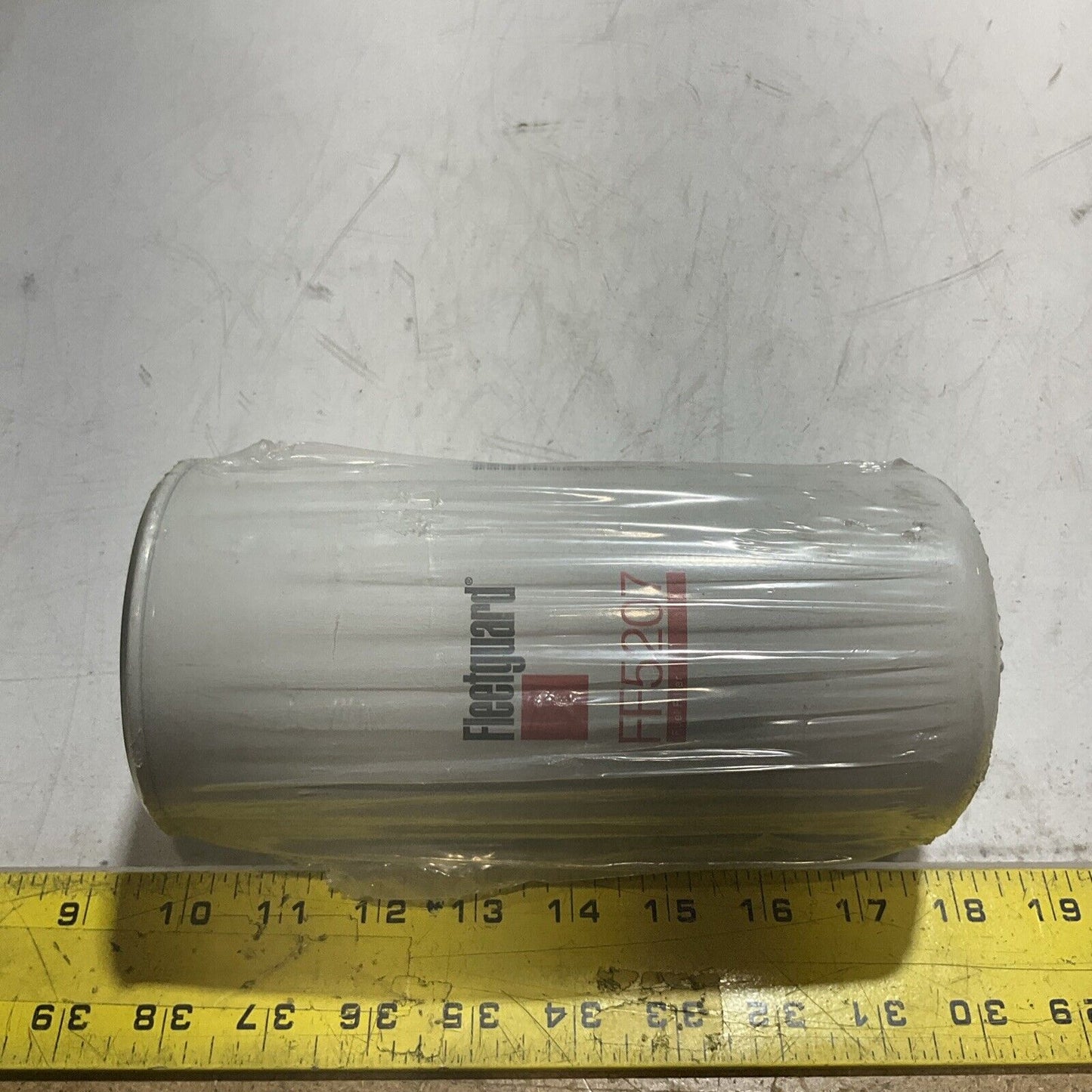 FLEETGUARD  FF5207  FUEL FILTER  LOT OF 4 E3G