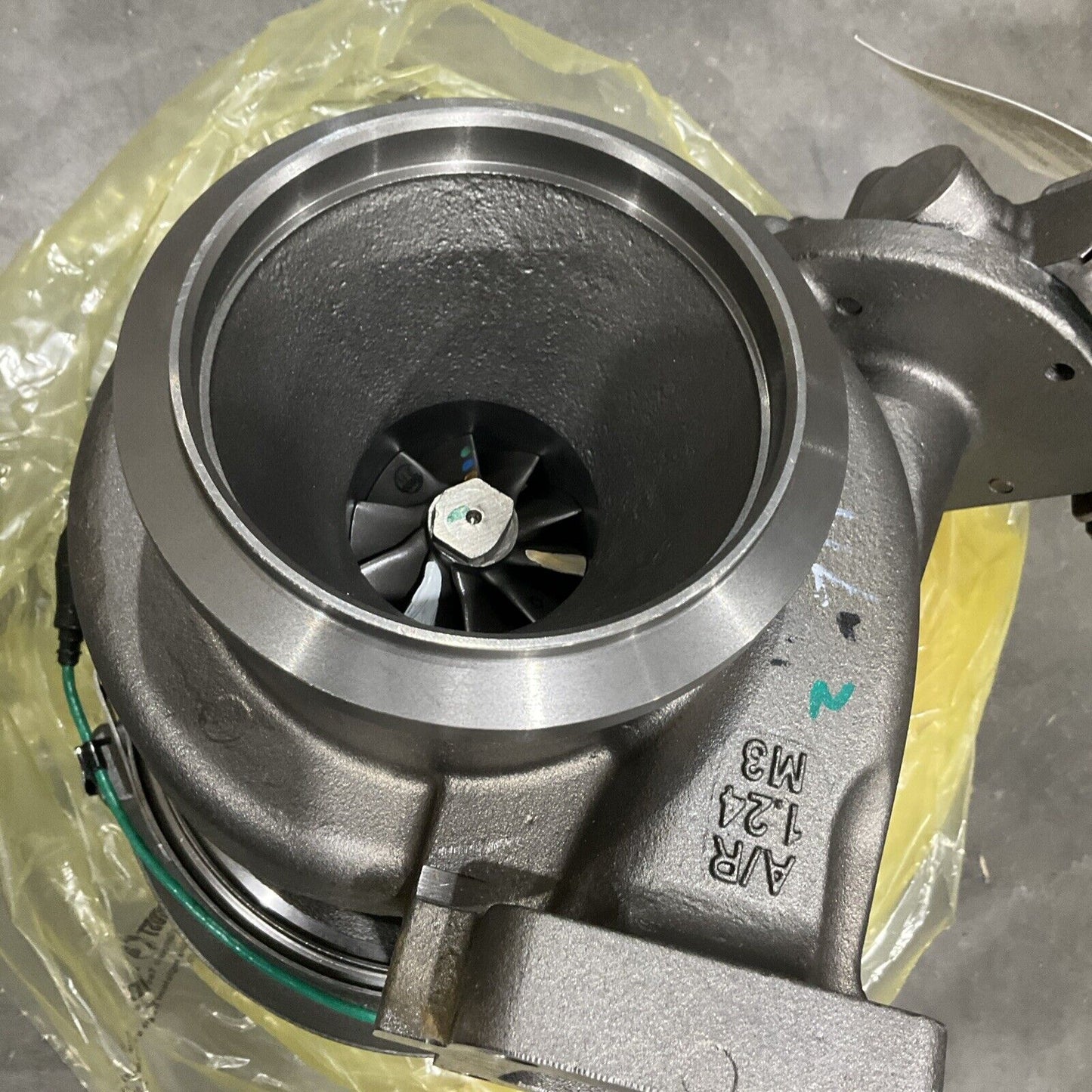 GARRETT  23535314 TURBOCHARGER  DETROIT DIESEL E3G