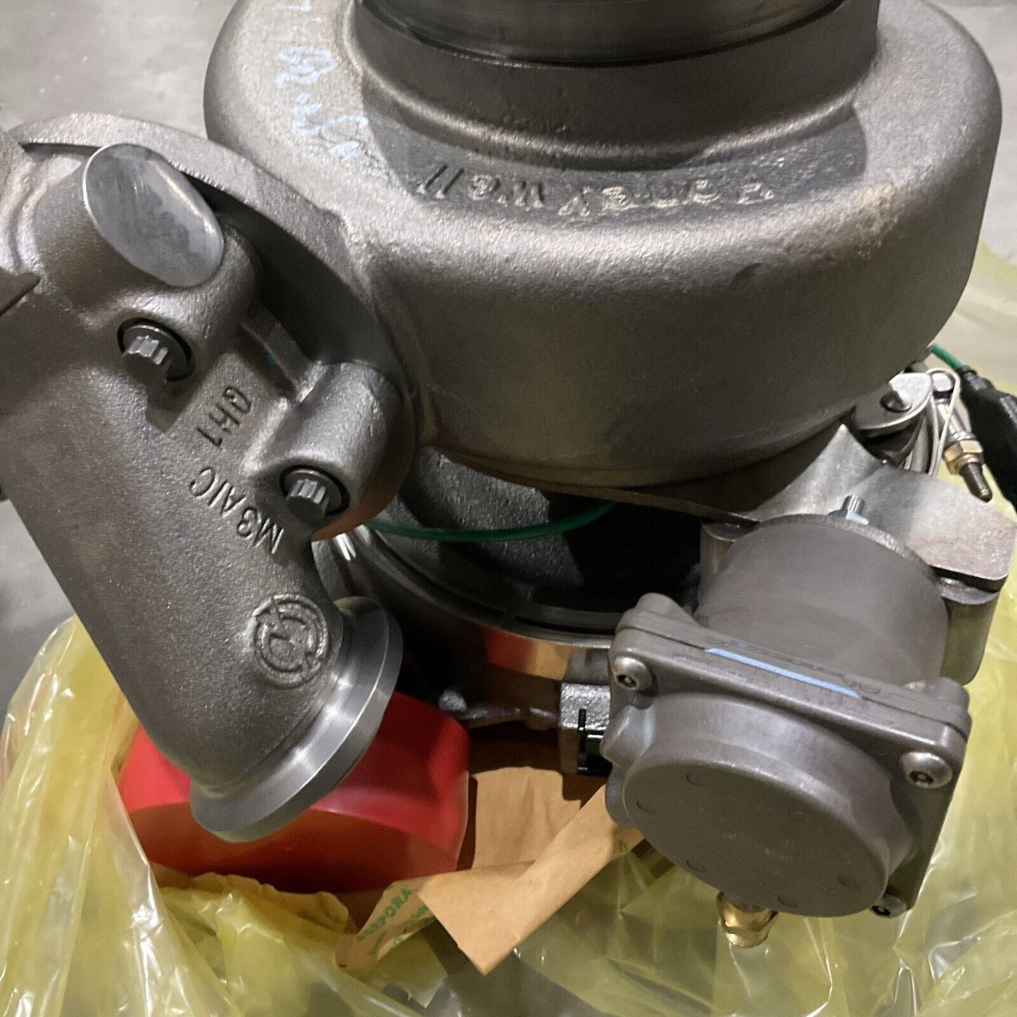 GARRETT  23535314 TURBOCHARGER  DETROIT DIESEL E3G