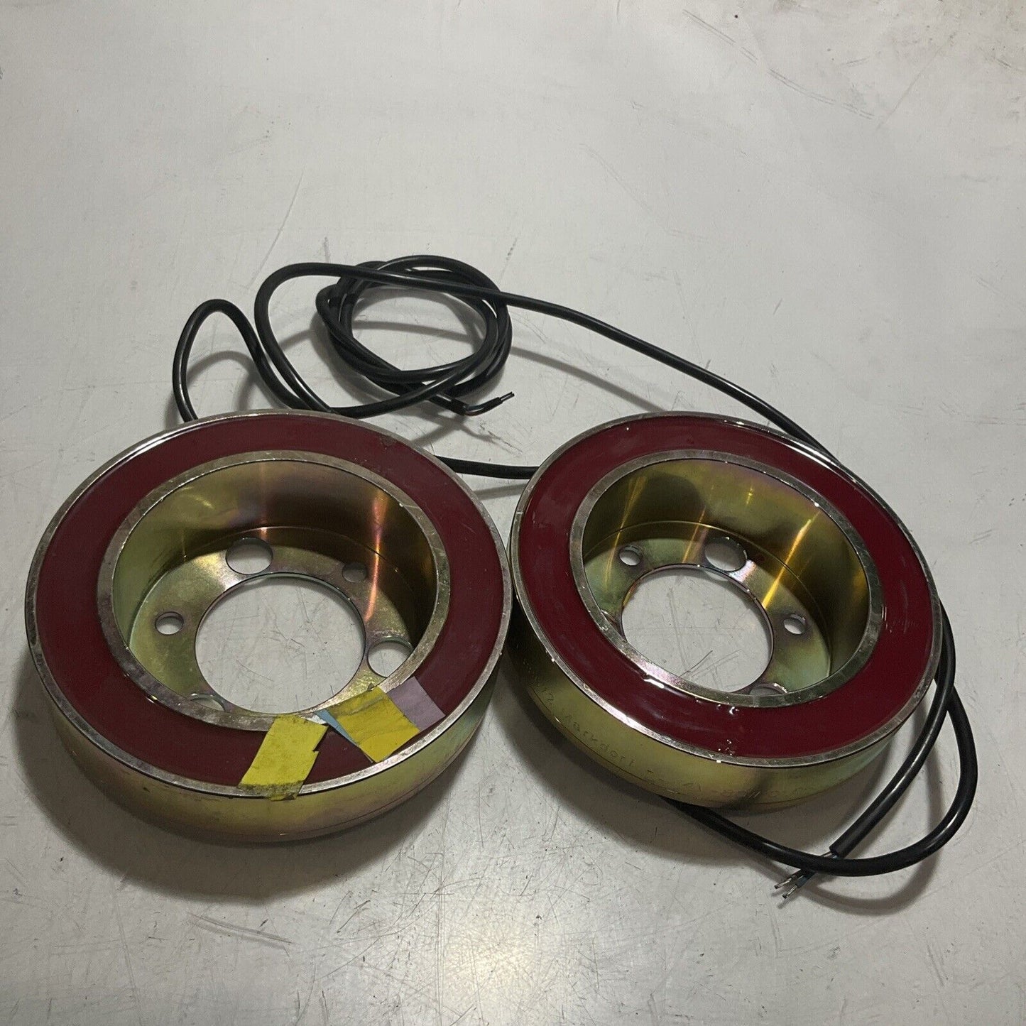 LINNIG  D-88672  RED MAGNET MARKDORF   24V-80W LOT OF 2  E3G