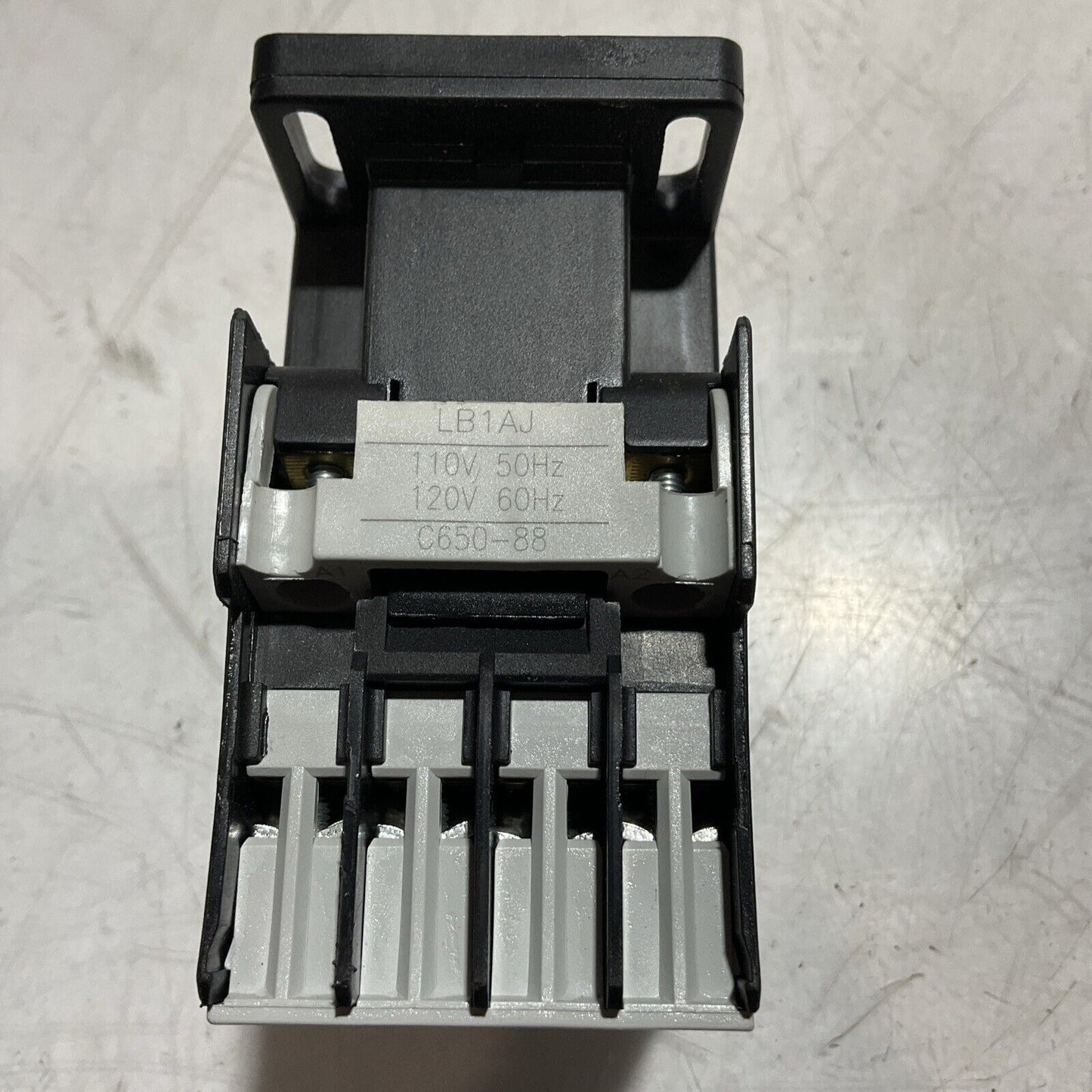 GE  CL00A310TJ  CONTACTOR 4 POLE 25A 600V E3G