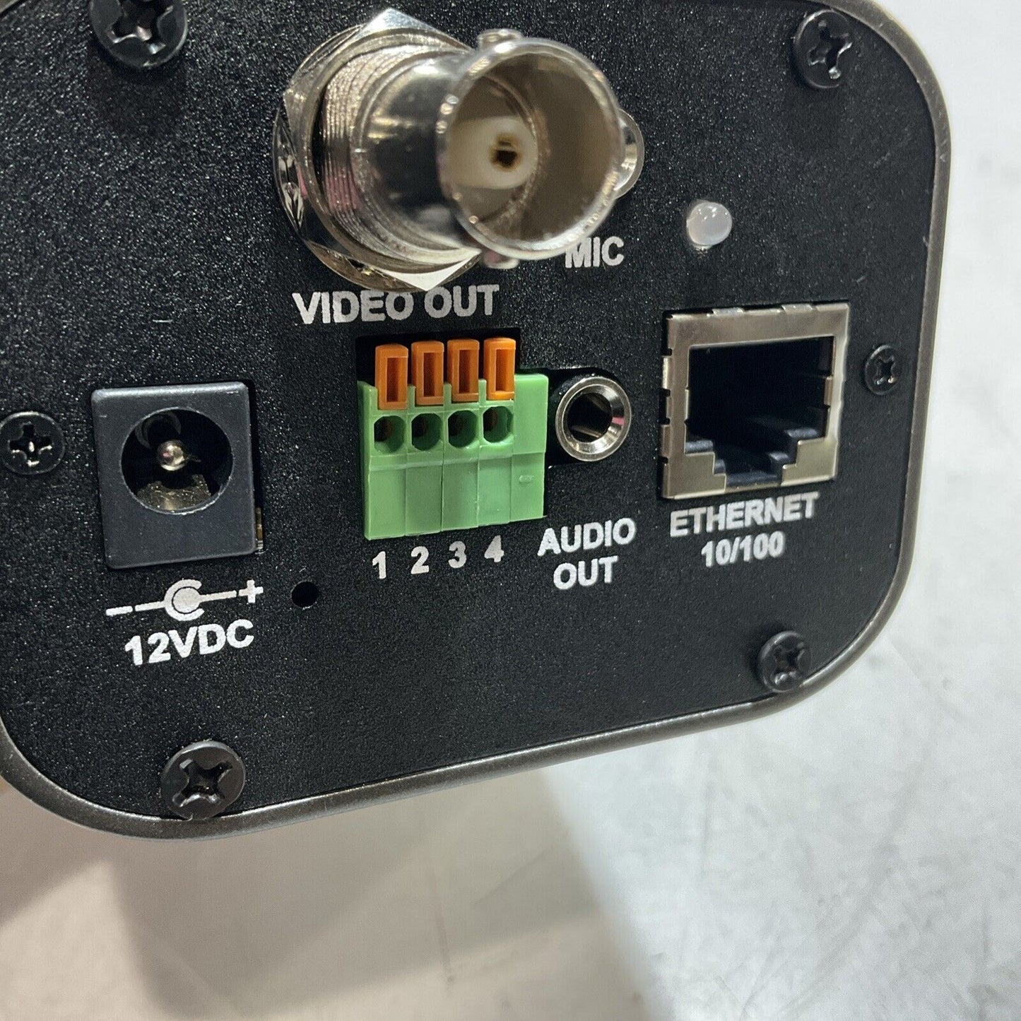 VIVOTEK   IP6112 FIXED NETWORK  CAMERA  U3S