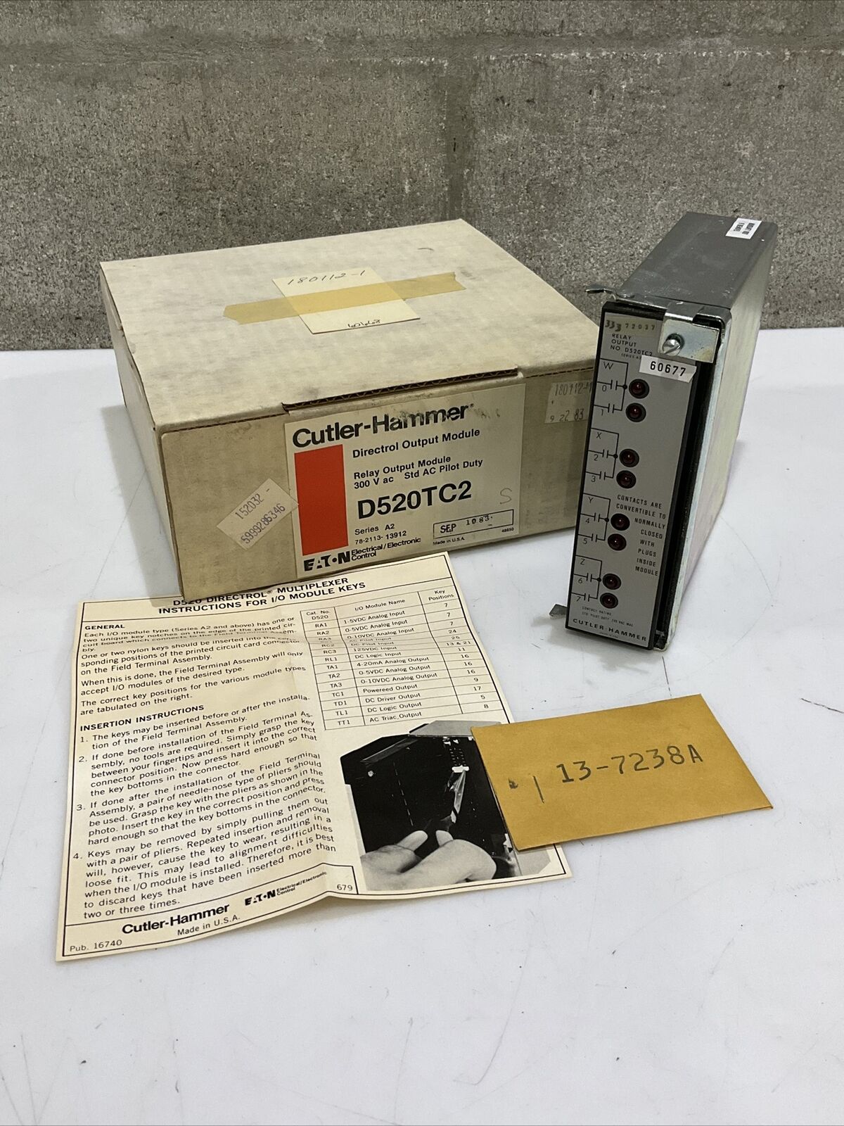 CUTLER-HAMMER D520TC2 RELAY OUTPUT MODULE 300 V AC STD AC PILOT DUTY A2 373