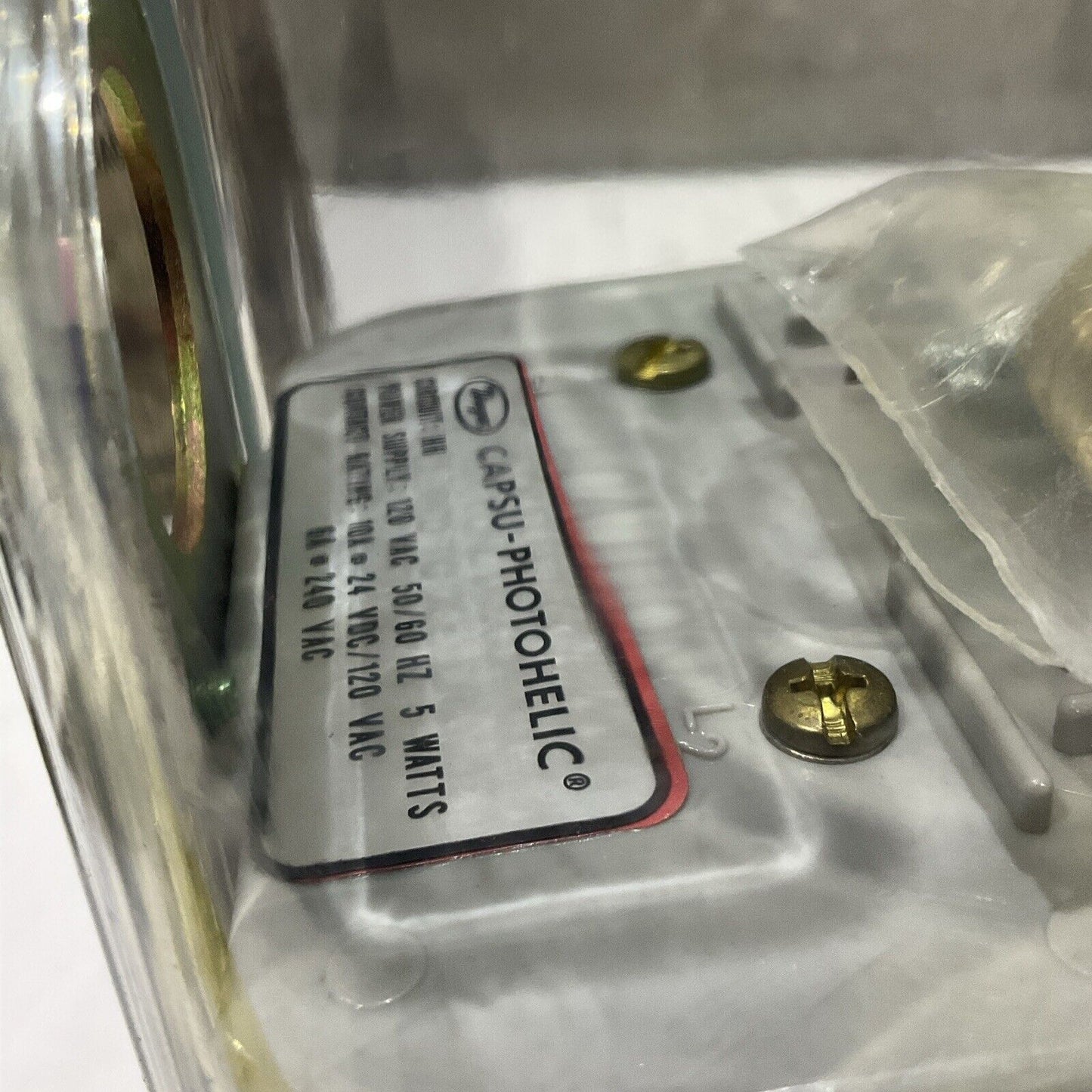 DWYER 43220 W03U CAPSU-PHOTOHELIC PRESSURE SWITCH GAUGE SERIES 4300 500 PSIG