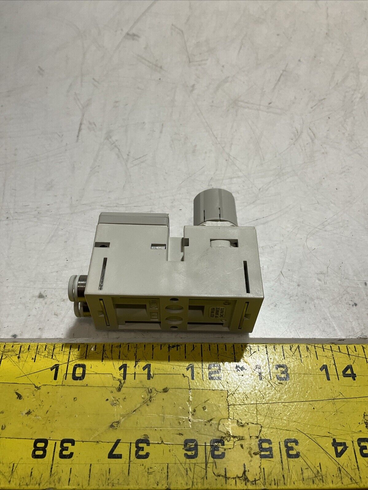 SMC  ARM10F2-08G-Z  AIR  MANIFOLD  REGULAR  U3S