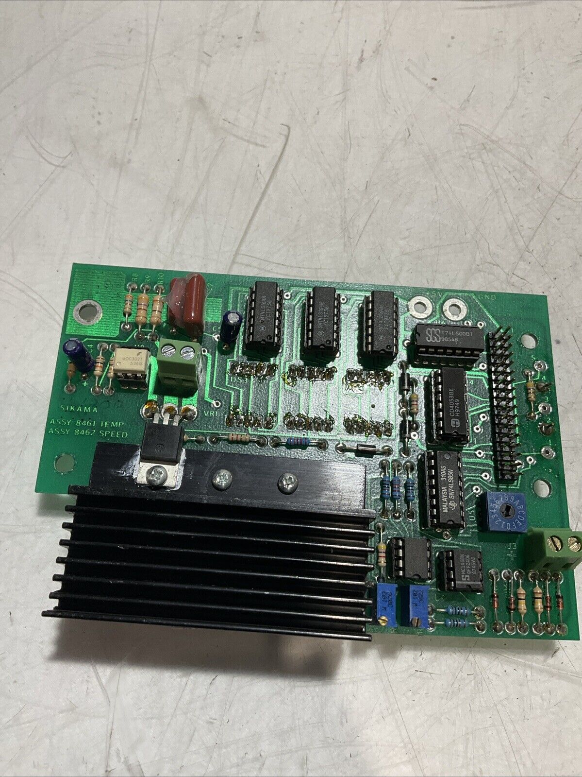 SIKAMA  INTERNATIONAL  8461 F8 TEMPERATURE  CARD  MULTI-ZONE  U3S