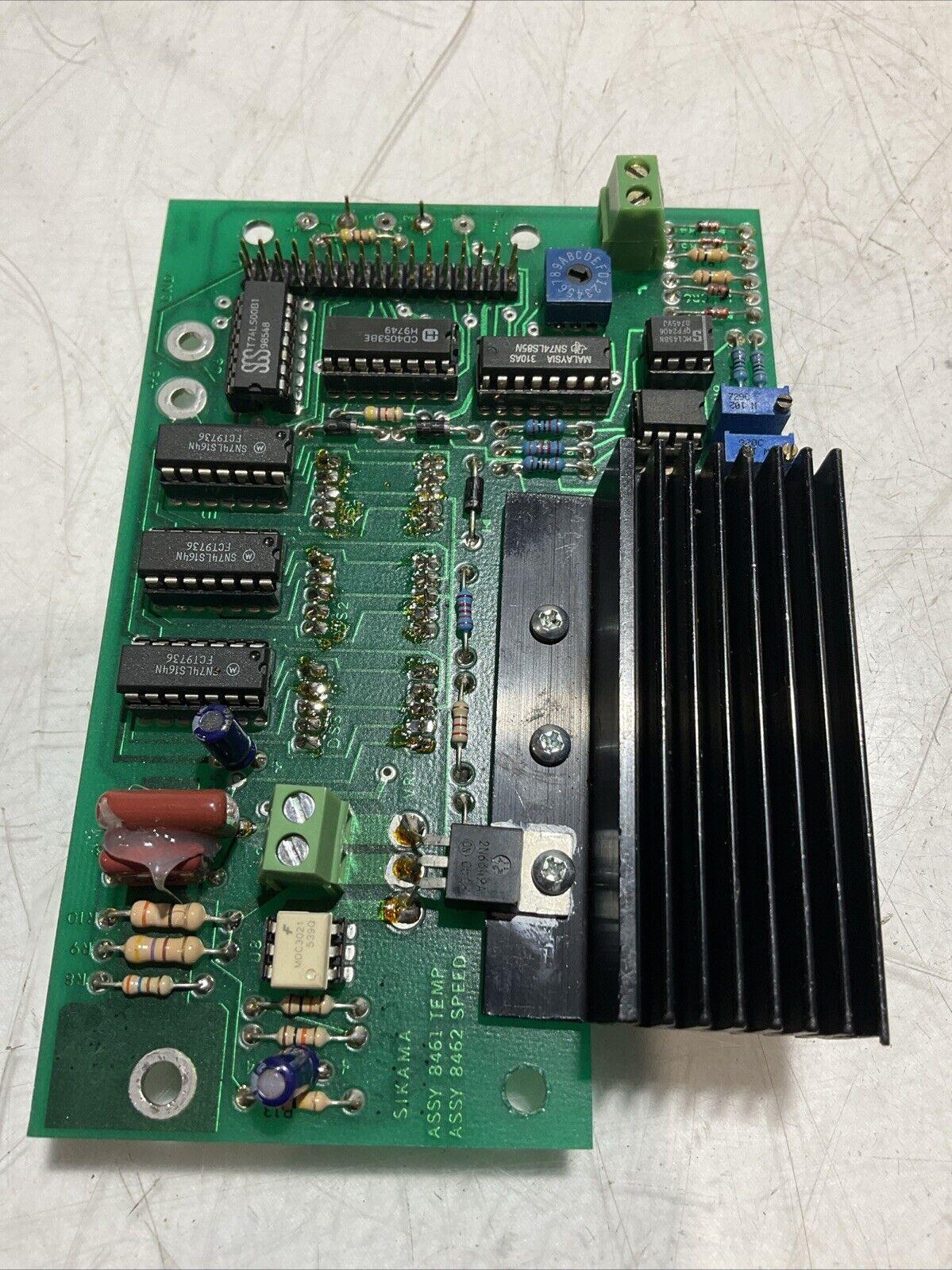 SIKAMA  INTERNATIONAL  8461 F8 TEMPERATURE  CARD  MULTI-ZONE  U3S