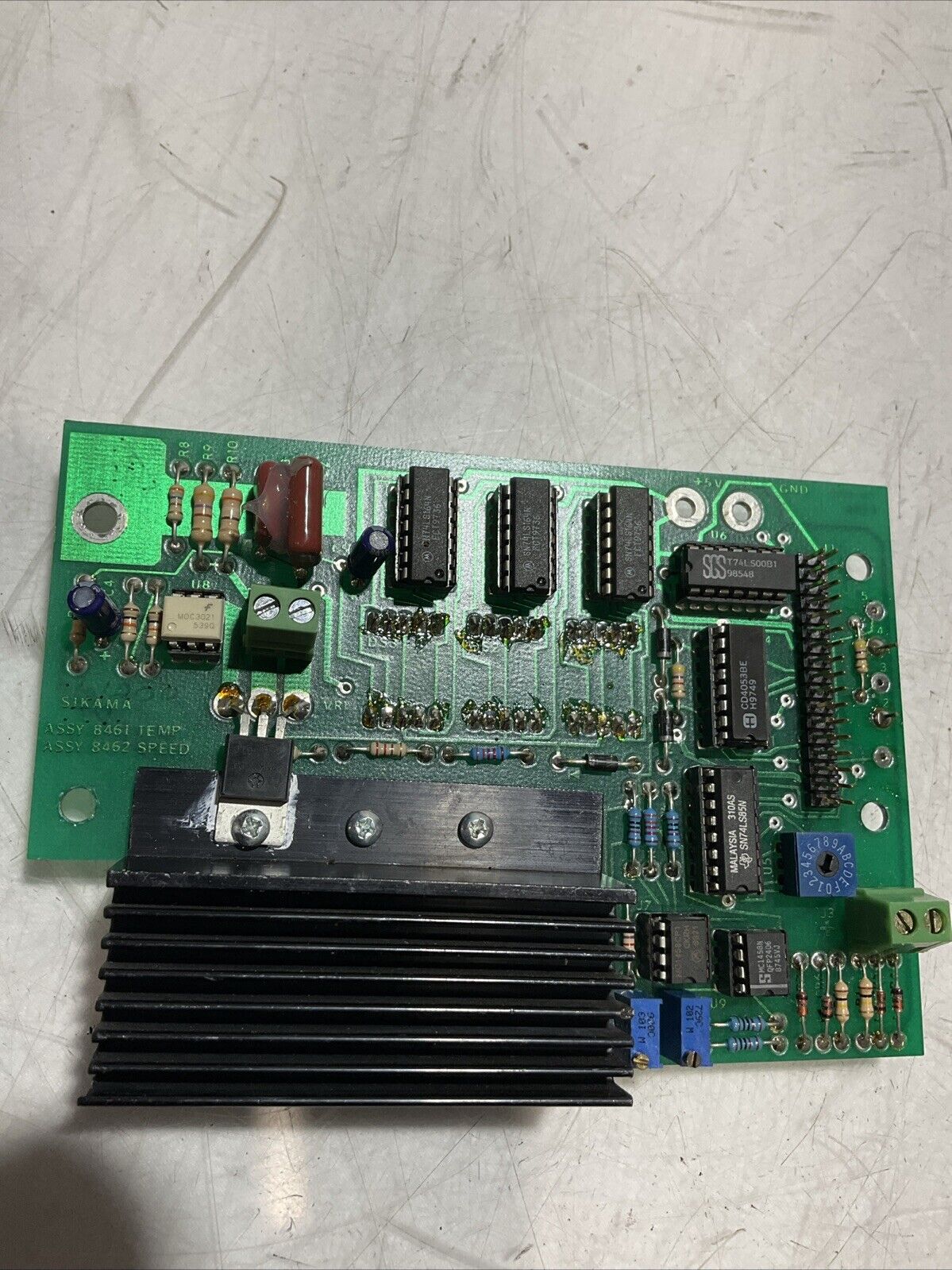 SIKAMA  INTERNATIONAL  8461 F8 TEMPERATURE  CARD  MULTI-ZONE  U3S