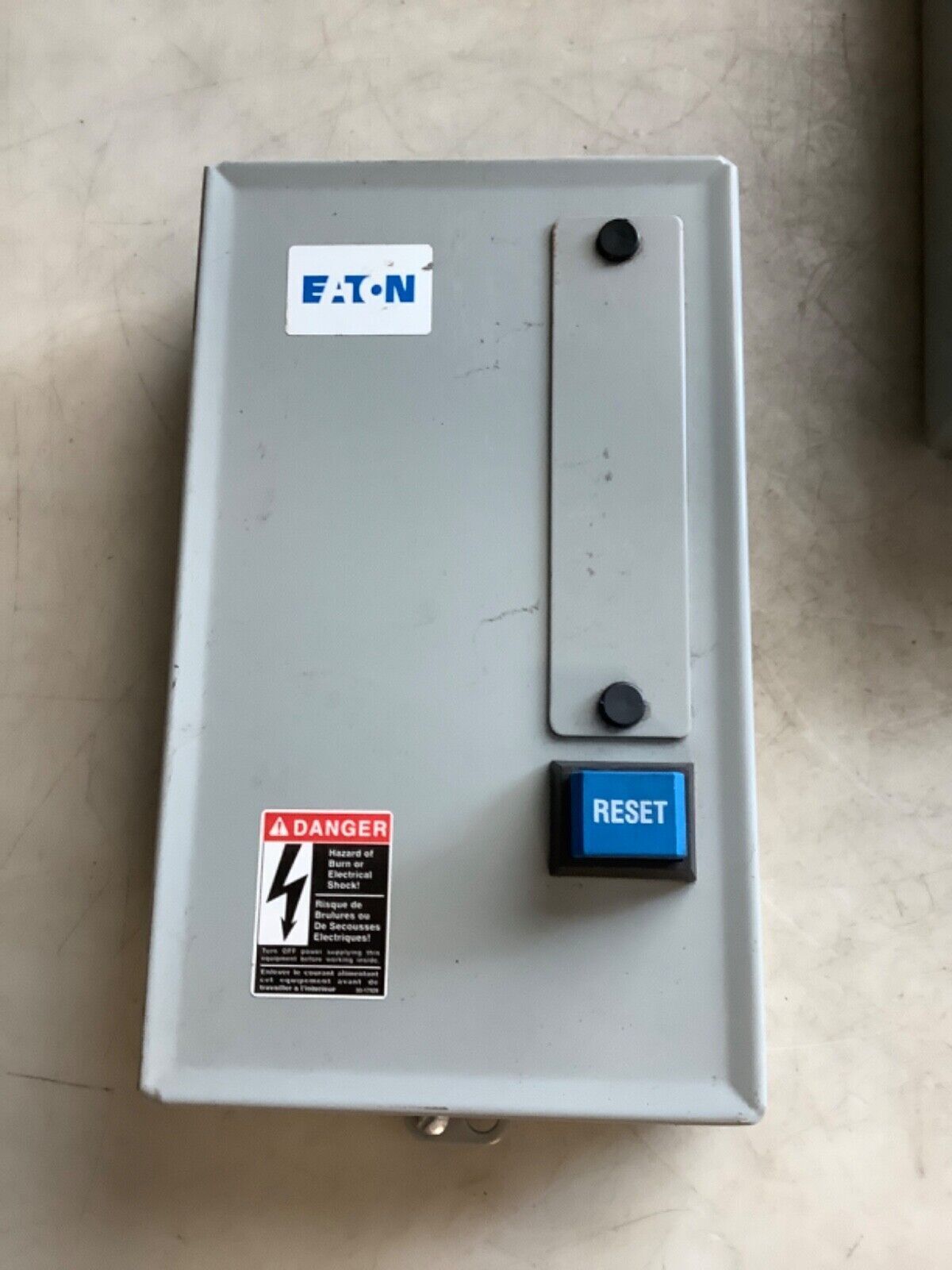 EATON ECN0501CAA ENCLOSURE STARTER 222