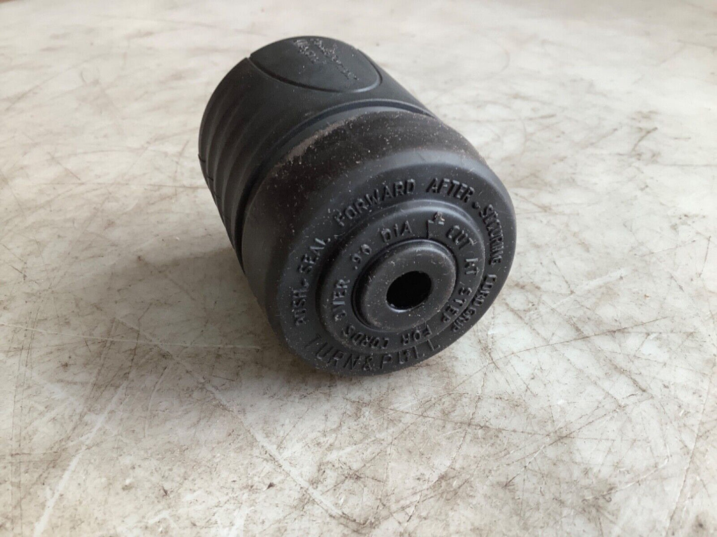 PASS & SEYMOUR L1420-P TURNLOK PLUG 3P 4W 20A 125/250V 444