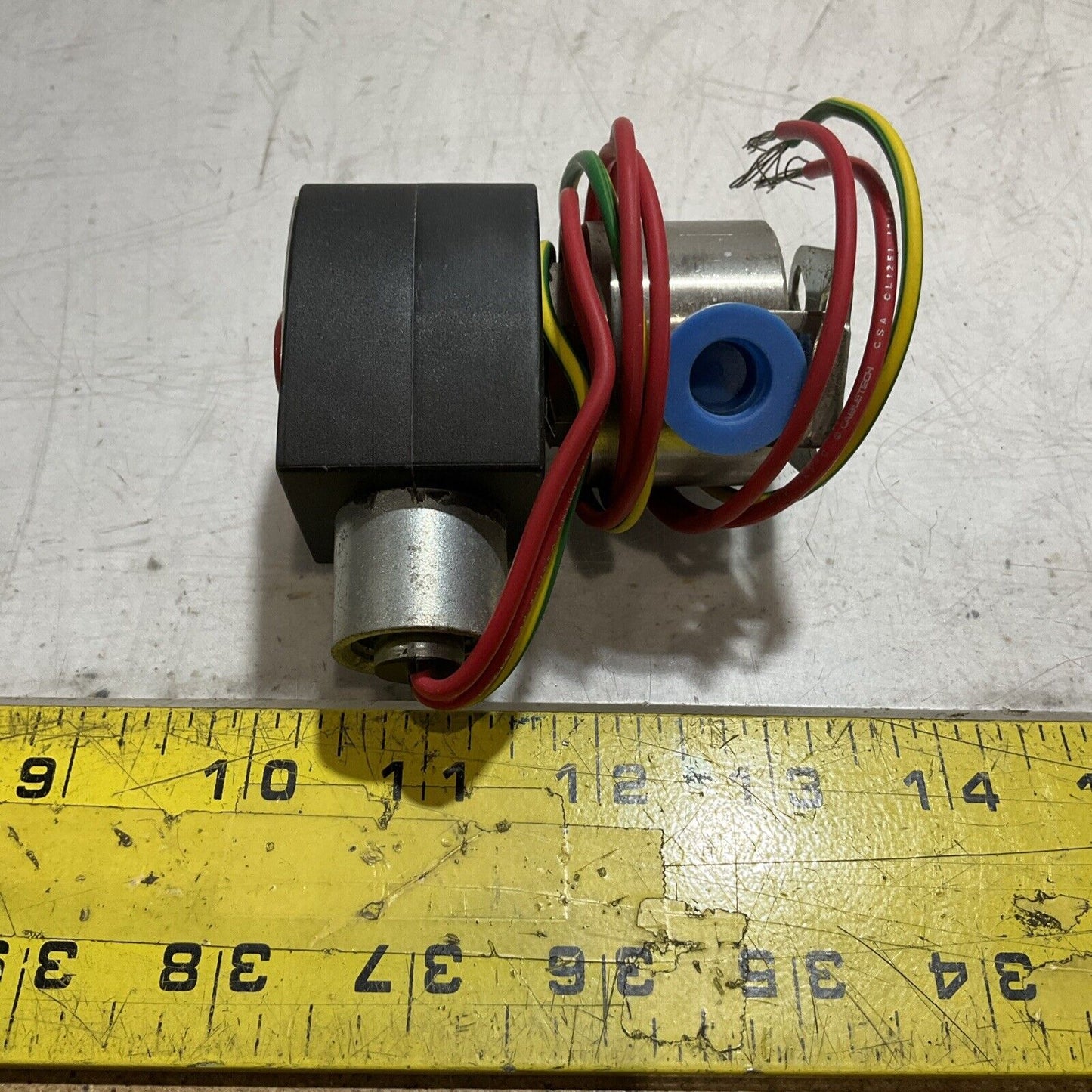 ASCO RED-HAT VALVE EF8262G80 SOLENOID AND AIR -CONTROLLED 2,3AND4 WAYS VALVE U3S