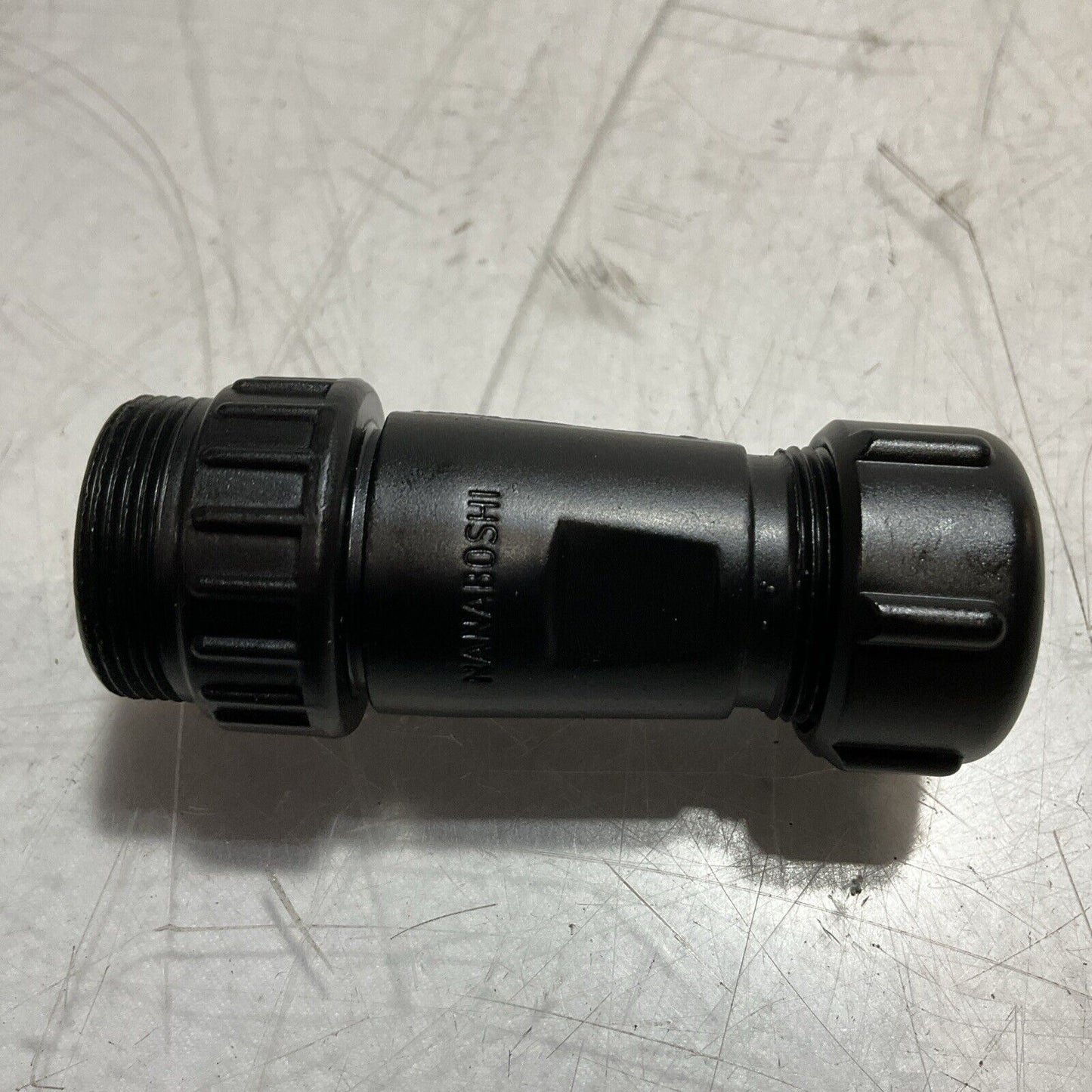 NANABOSHI  NJW-207-ADM8  WATERPROOF PLUG 7 POLE  10A - 250V  LOT OF 2  U3S