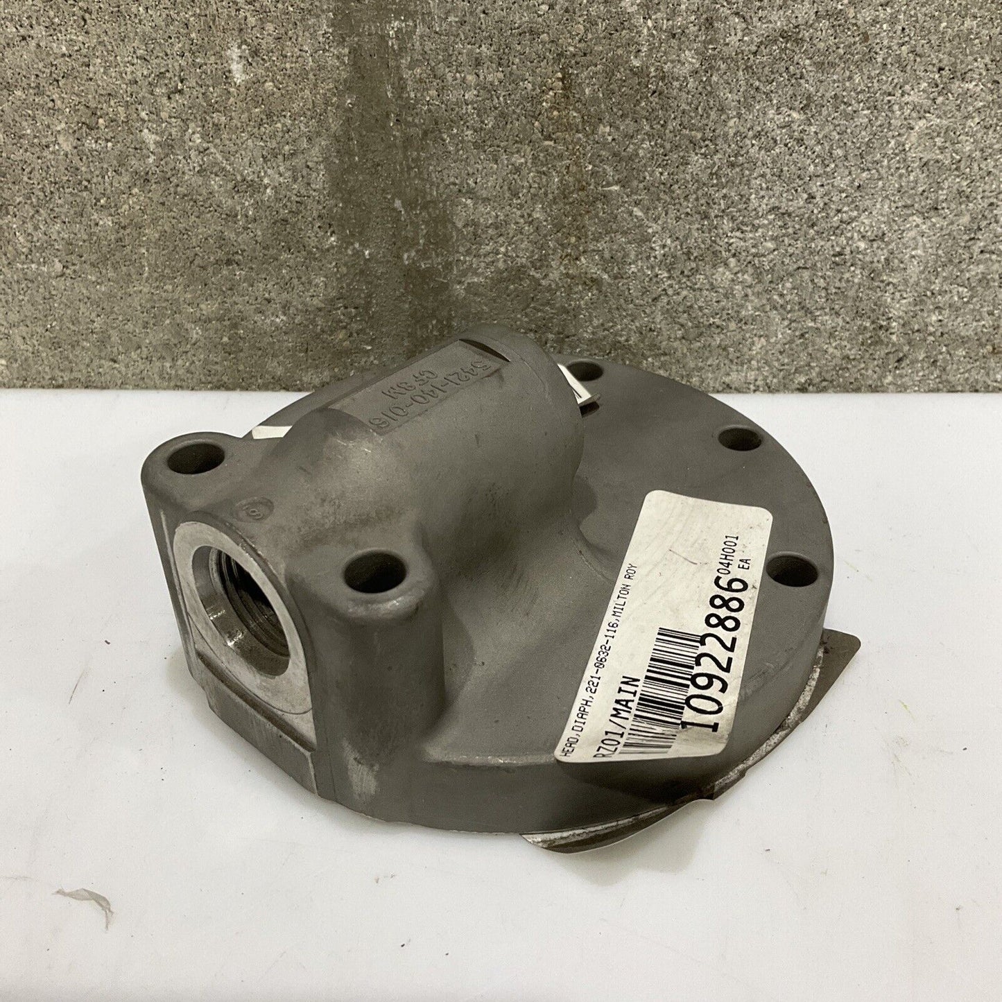 MILTON ROY 5421-140-016 CF8M 221-0632-116 DIAPHRAGM HEAD 678