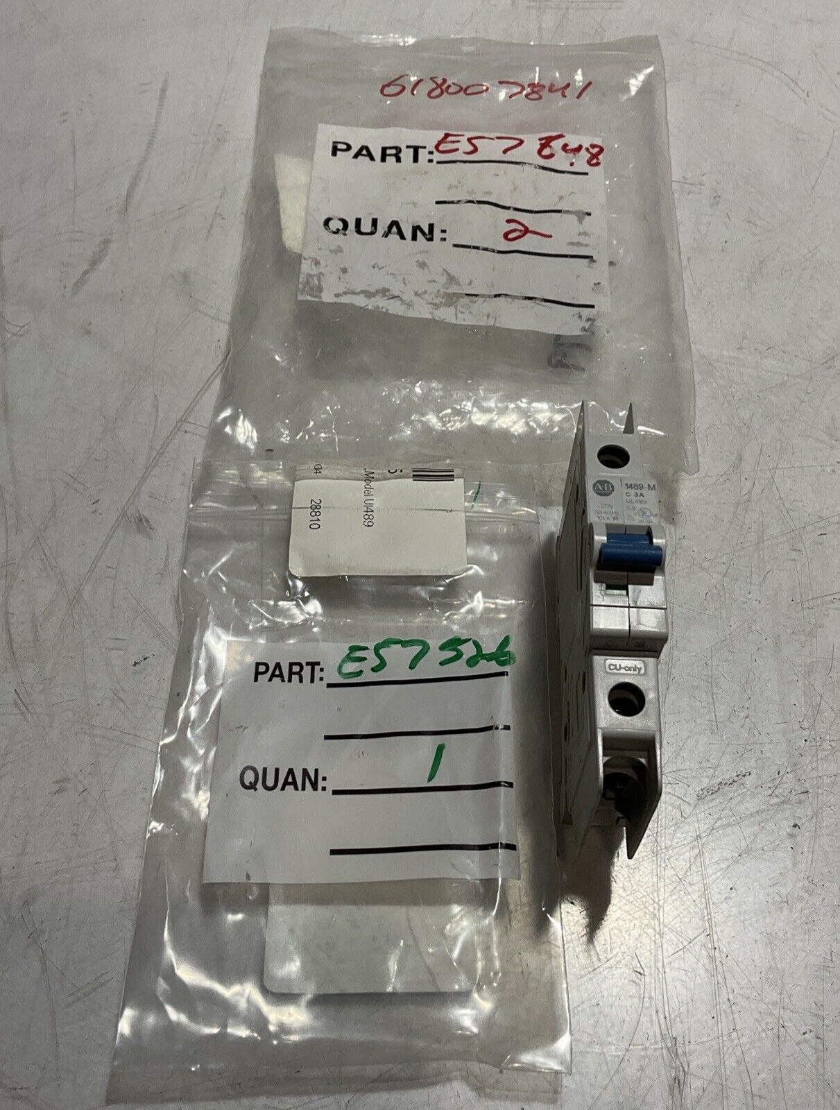 ALLEN- BRADLEY  A-B 1489-MC3A  MINIATURE CIRCUIT BREAKER  1POLE  LOT OF 2 C2H