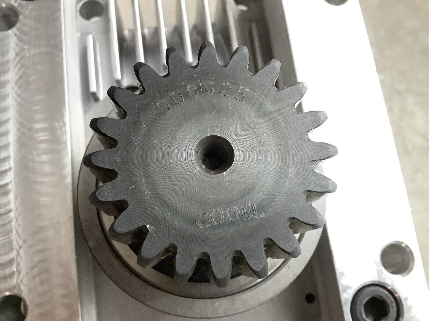 GUDEL 406010 406050 WORM GEAR REDUCER RATIO 10.00:1 AE060L