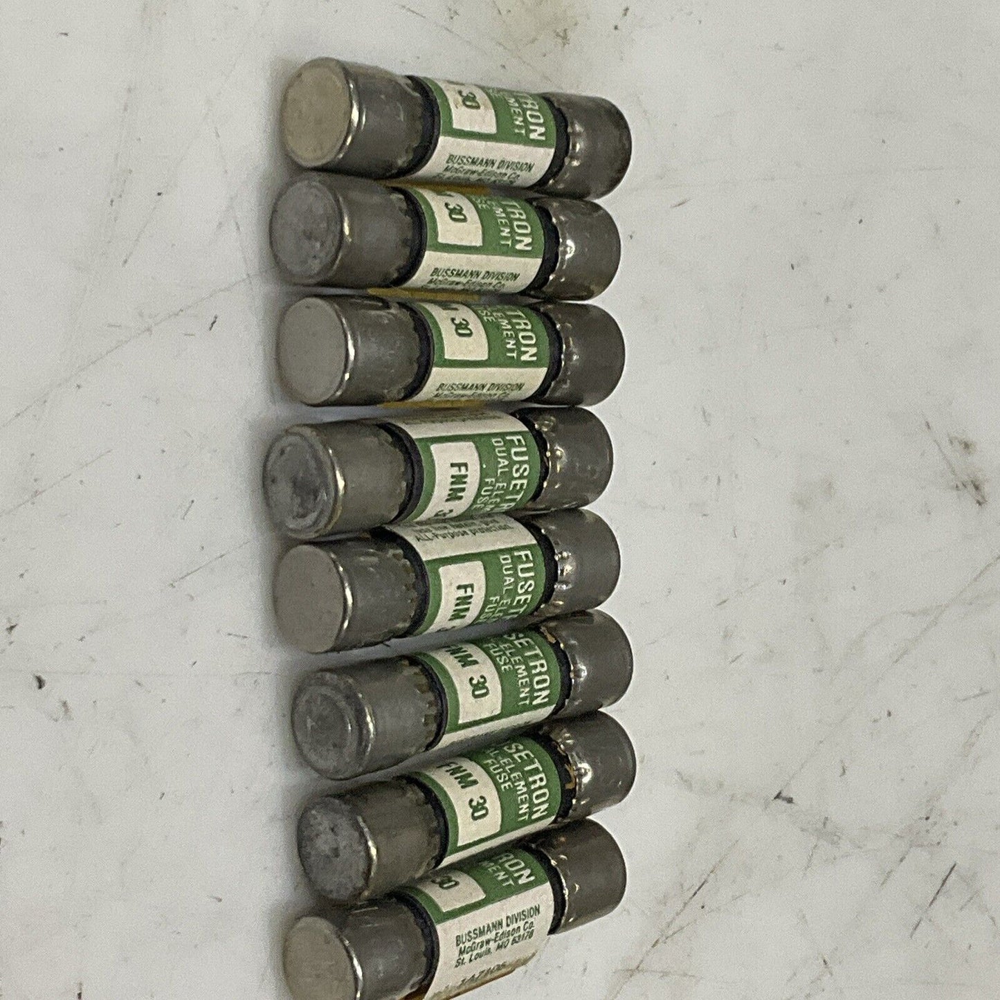 FUSETRON FNM-30 DUAL ELEMENT FUSE LOT OF 8 T9Y