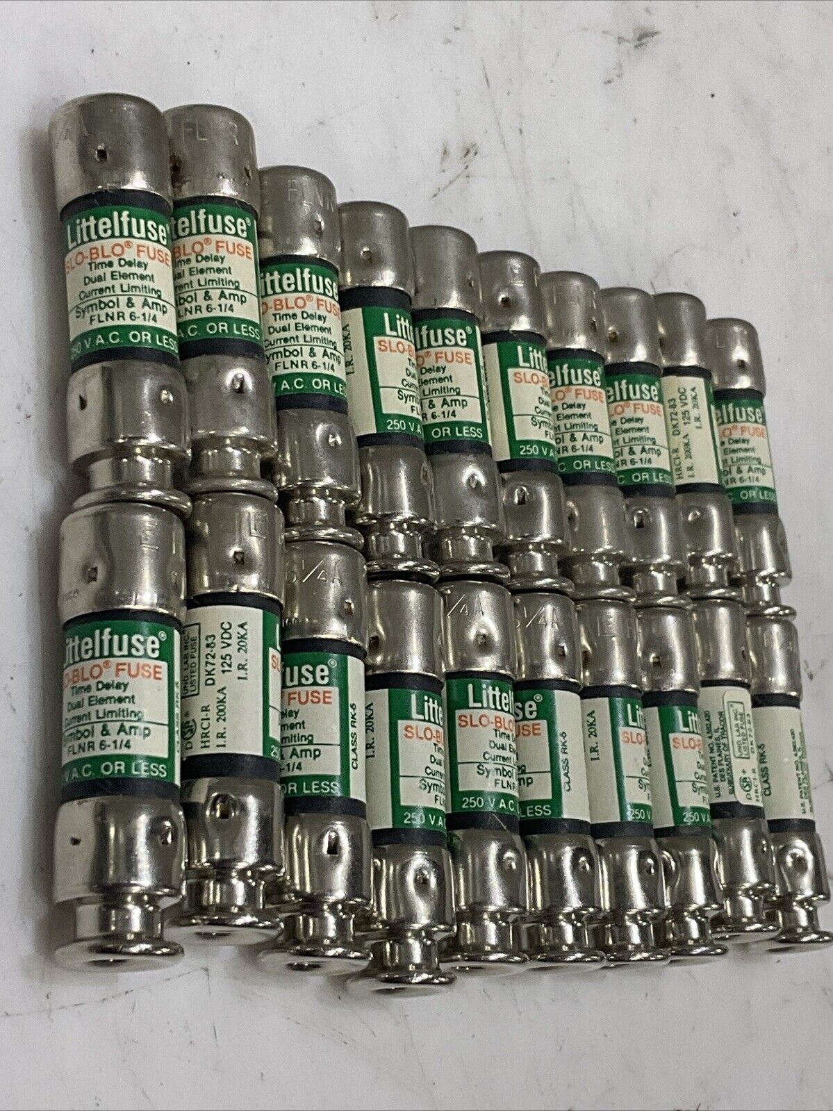 LITTELFUSE FLNR 6 1/4 SLO-BLO TIME DELY DUAL CURRENT LIMITING FUSE LOT OF 20 T9Y