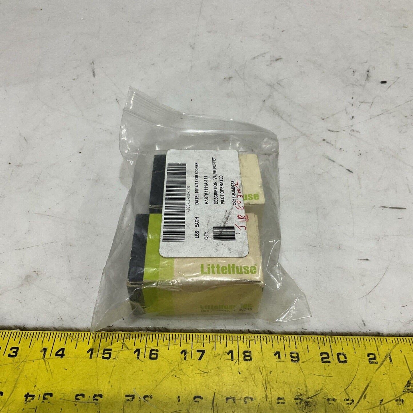 LITTELFUSE FLNR 6 1/4 SLO-BLO TIME DELY DUAL CURRENT LIMITING FUSE LOT OF 20 T9Y