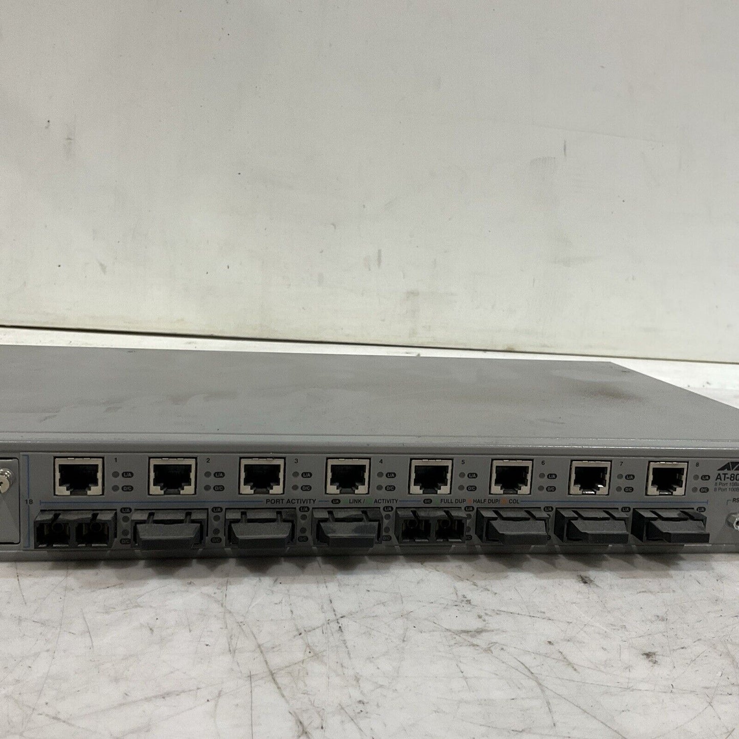 ALLIED  TELESYN  AT-8088/SC  8 PORT 100BASE-FX FAST ETHERNET  SWITCH 240VAC  T9A