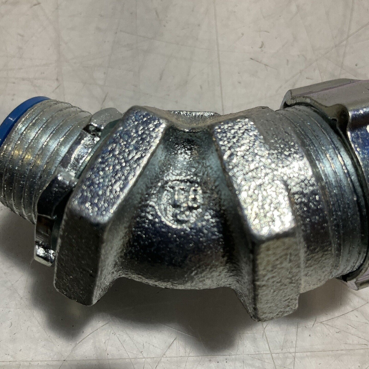 T&B TB5342 INSULATED LIQUIDTIGHT  CONDUIT CONNECTOR  ADAPTER  QTY 4  K9S