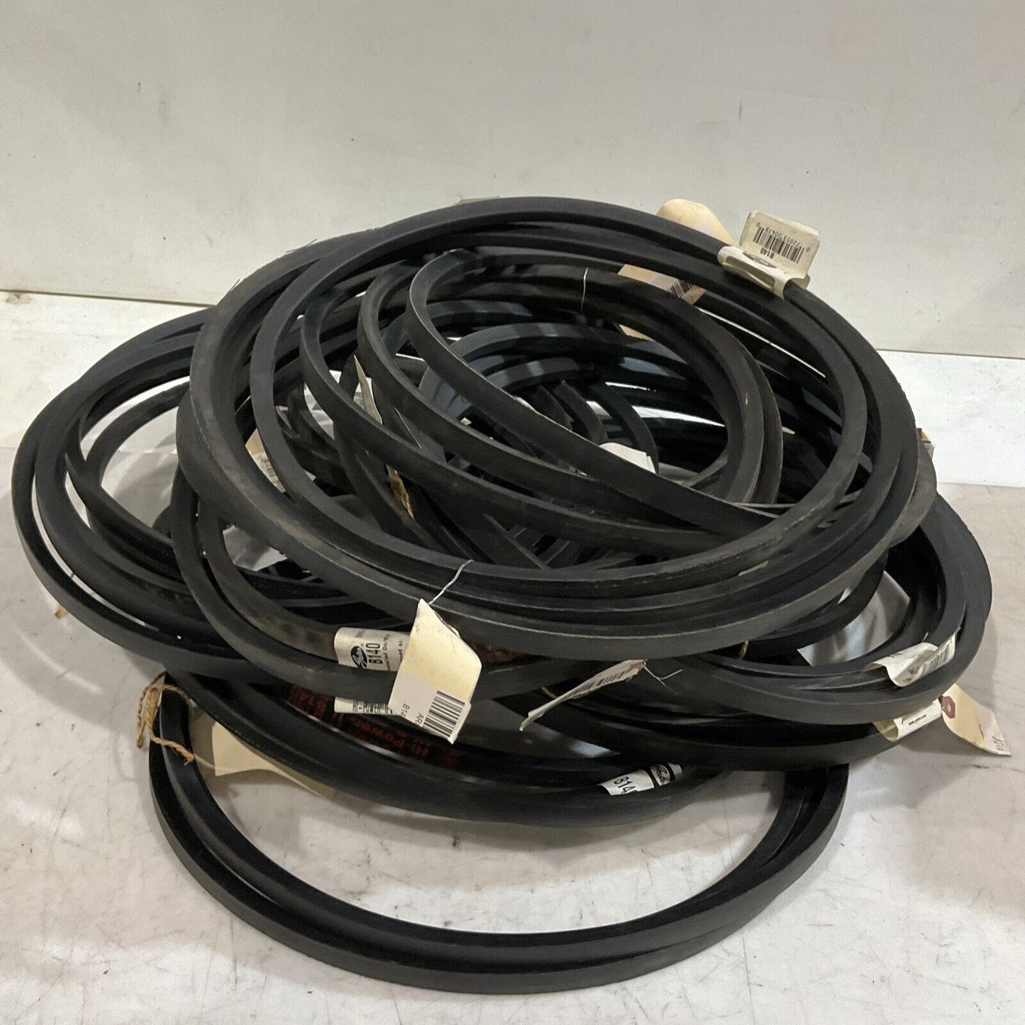 GATES  B140 HI-POWER   BELTV.1 BAND  143”LG O.656   LOT OF 12 K9S
