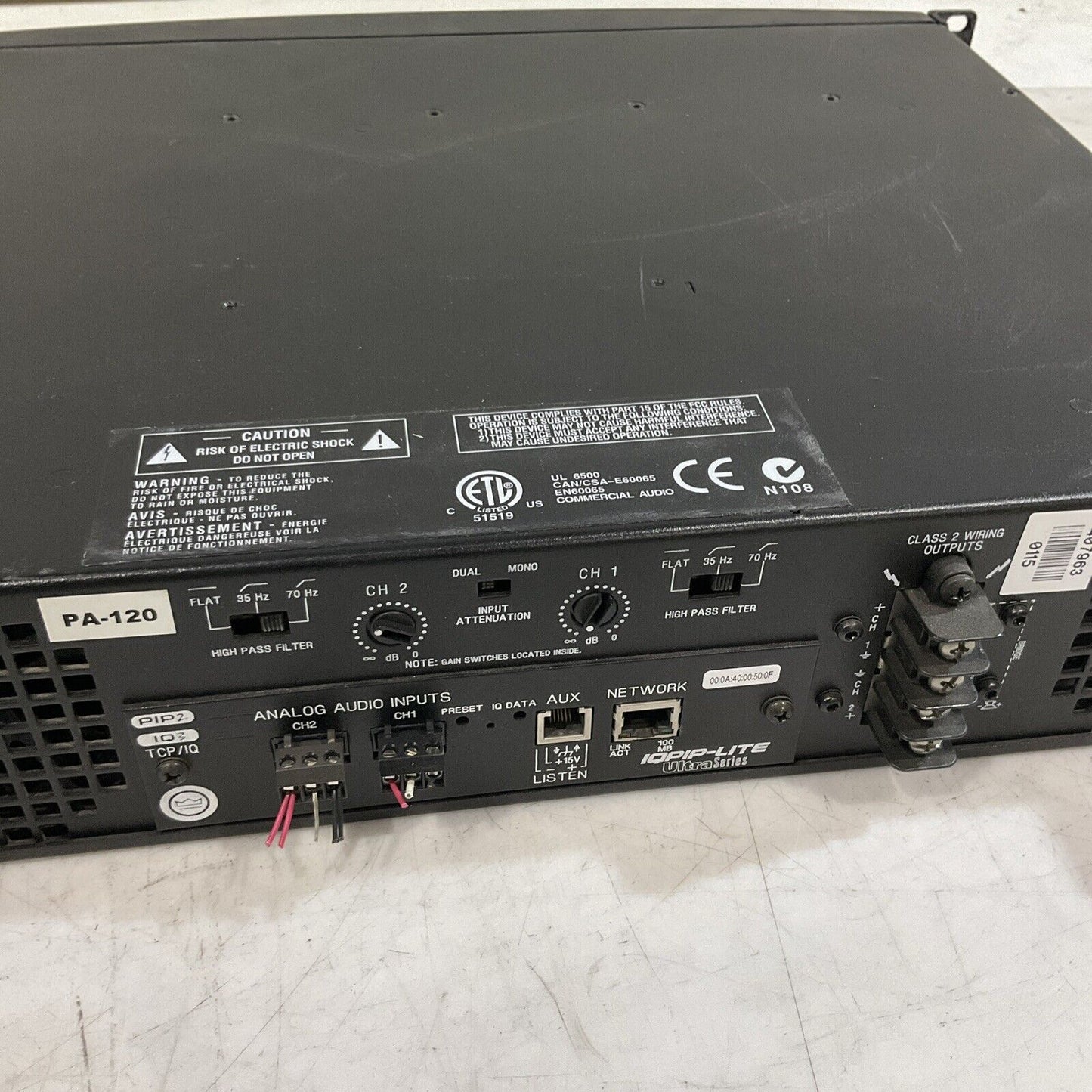 CROWN  AUDIO CTS300 POWER  AMPLIFIER 120V 60HZ  T9A