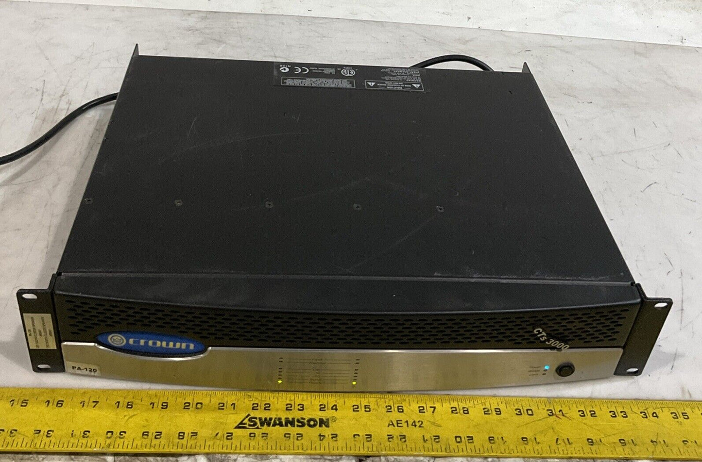 CROWN  AUDIO CTS300 POWER  AMPLIFIER 120V 60HZ  T9A