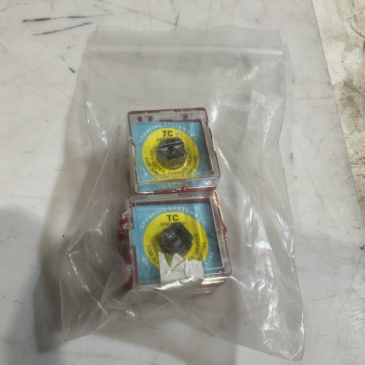 SPRAYING SYSTEMS CO 0.015 TC SPRAY TIP  650033 LOT OF 4 U3S
