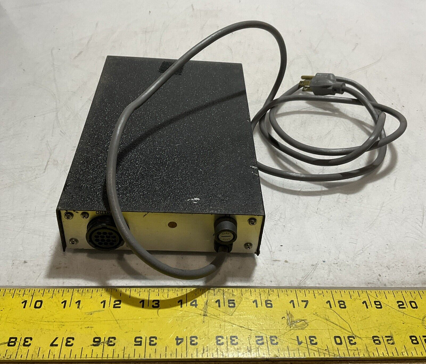 PELCO MPTV1510DT  DISTRIBUTION  AMPLIFIER  115AC  50/60HZ 230 WATTS  U3S