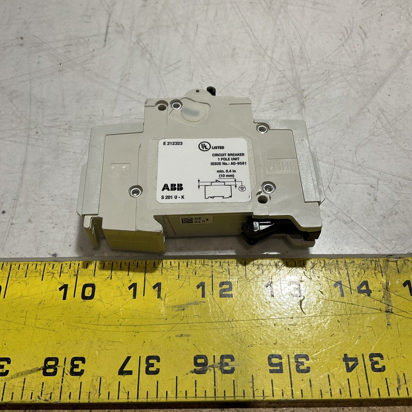 ABB S201U-K20 S 201 U K 20 A MINI CIRCUIT BREAKER 240V 50/60HZ LOT OF 4  U3S