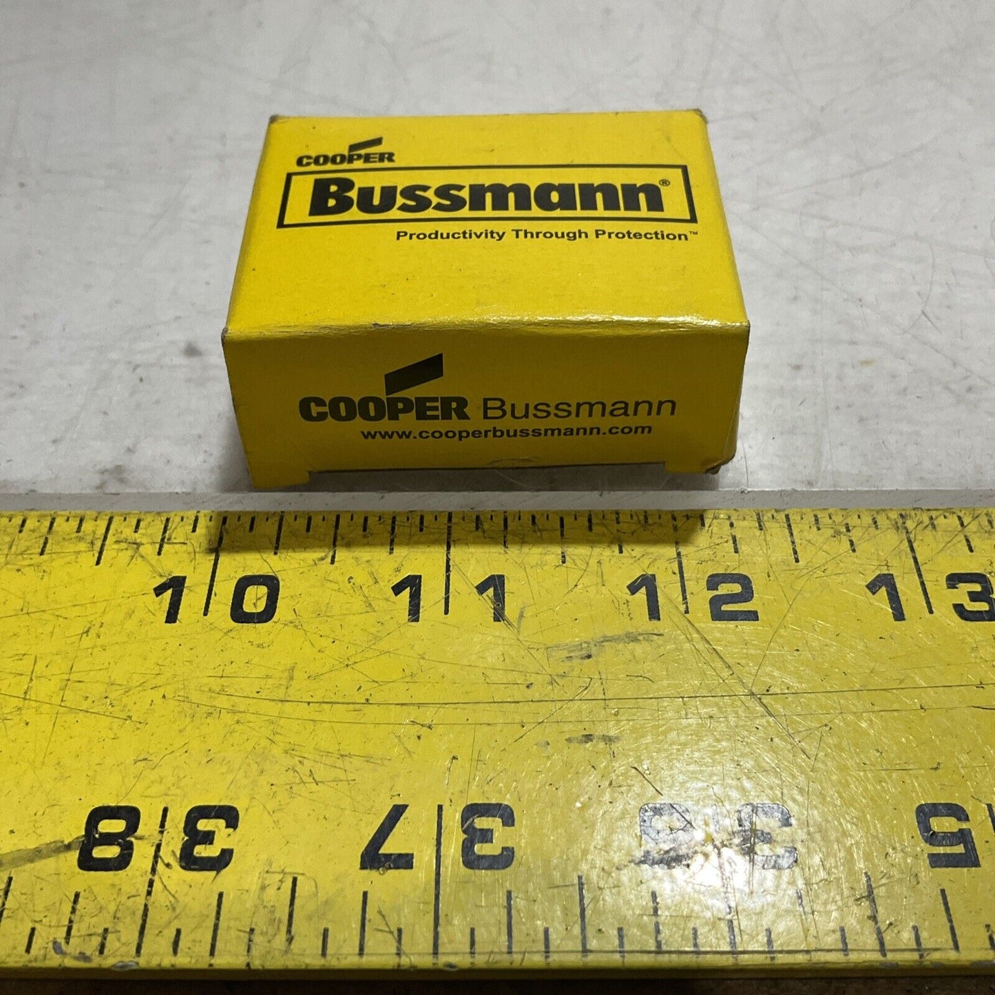 COOPER BUSSMANN LP-CC-2 LOW-PEAK  TIME-DELAY CLASS CC FUSE 600VAC  QTY 10  476