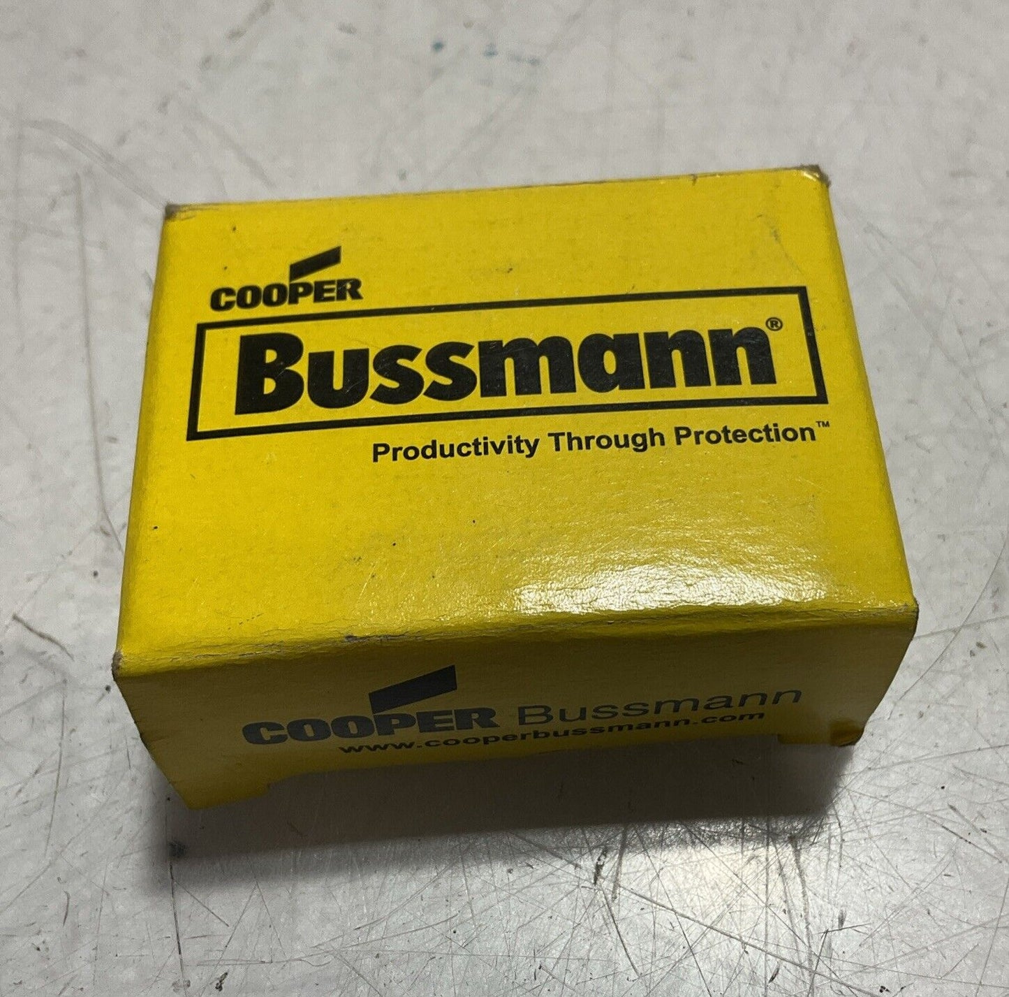 COOPER BUSSMANN LP-CC-2 LOW-PEAK  TIME-DELAY CLASS CC FUSE 600VAC  QTY 10  476