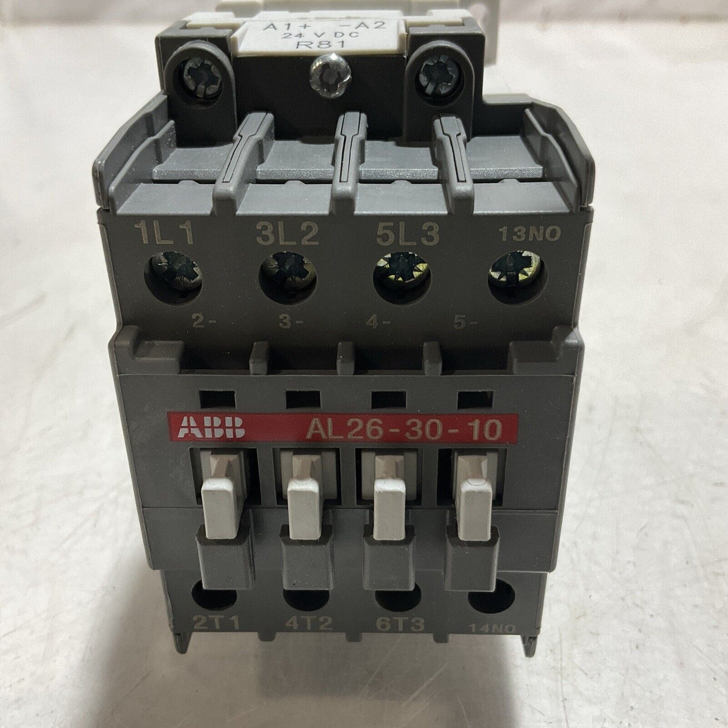 ABB  AL26-30-10  CONTACTOR  40A, 28A 600V 24VDC COIL  U3S