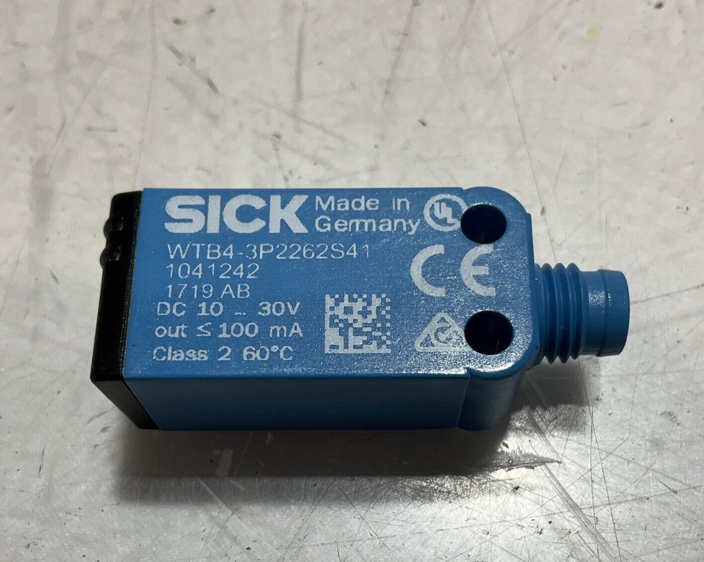 SICK  WTB4-3 P2262S41 PHOTOELECTRIC SENSOR  PROXIMITY SWITCH 30V  U3S
