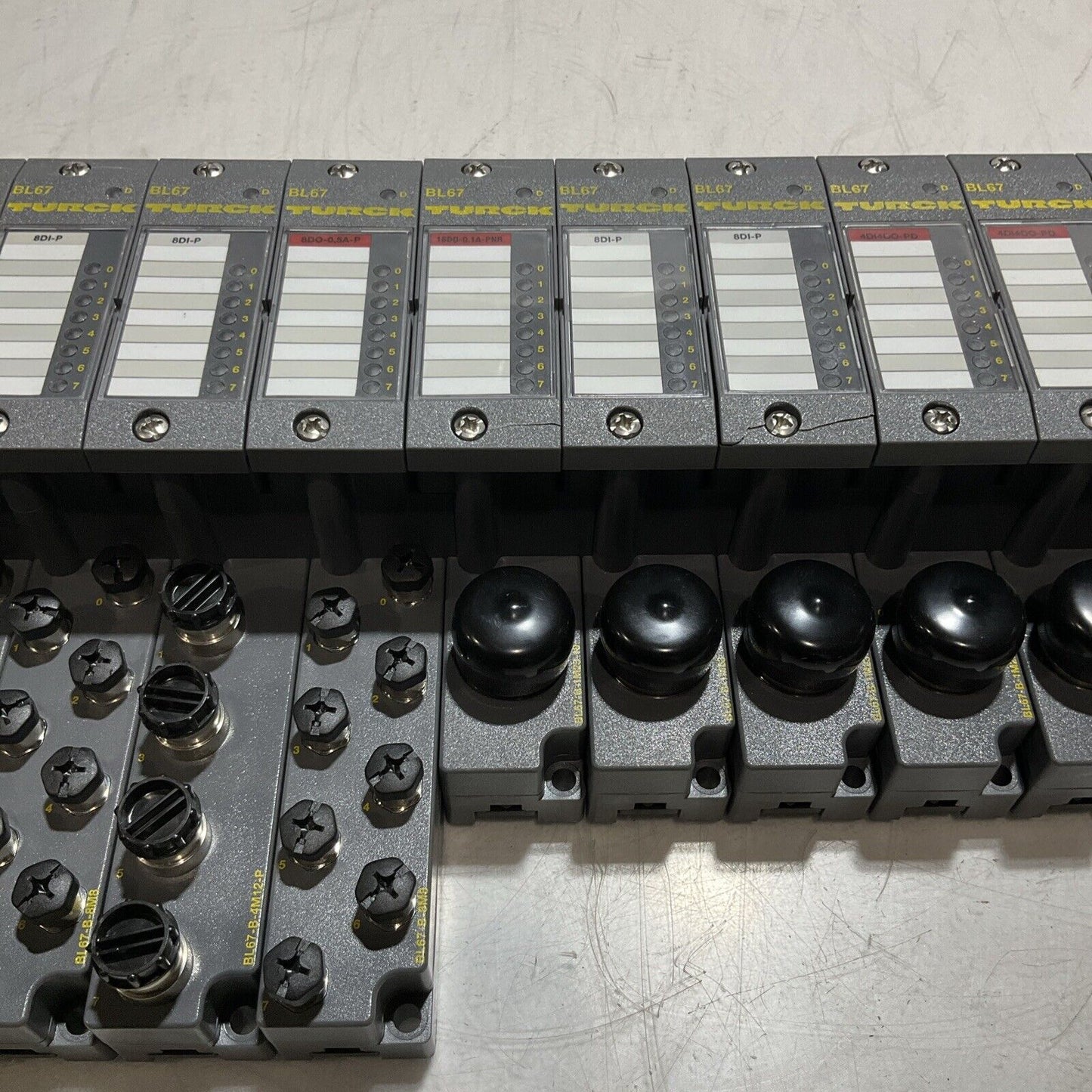 TURCK  BL67 8DI-P BL67-B-1M23 -19 BUS STOP BASE AND IN/OUT PUT MODULES U3S