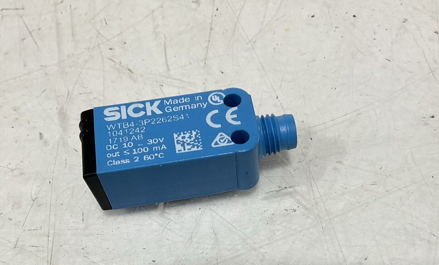 SICK  WTB4-3 P2262S41 PHOTOELECTRIC SENSOR  PROXIMITY SWITCH 30V  U3S