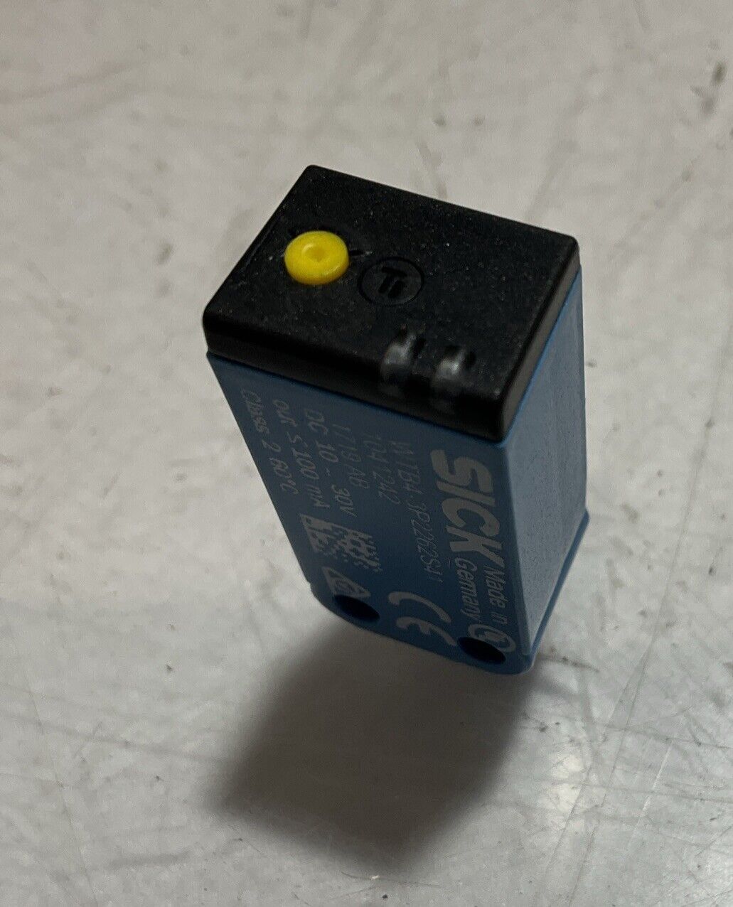 SICK  WTB4-3 P2262S41 PHOTOELECTRIC SENSOR  PROXIMITY SWITCH 30V  U3S