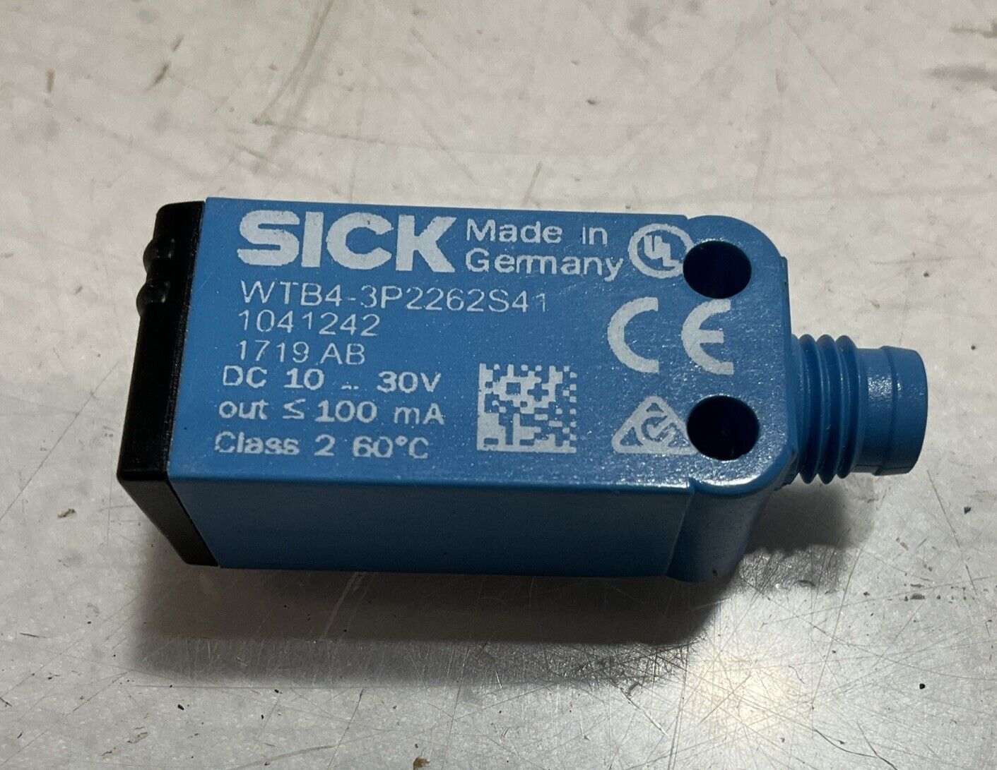 SICK  WTB4-3 P2262S41 PHOTOELECTRIC SENSOR  PROXIMITY SWITCH 30V  U3S