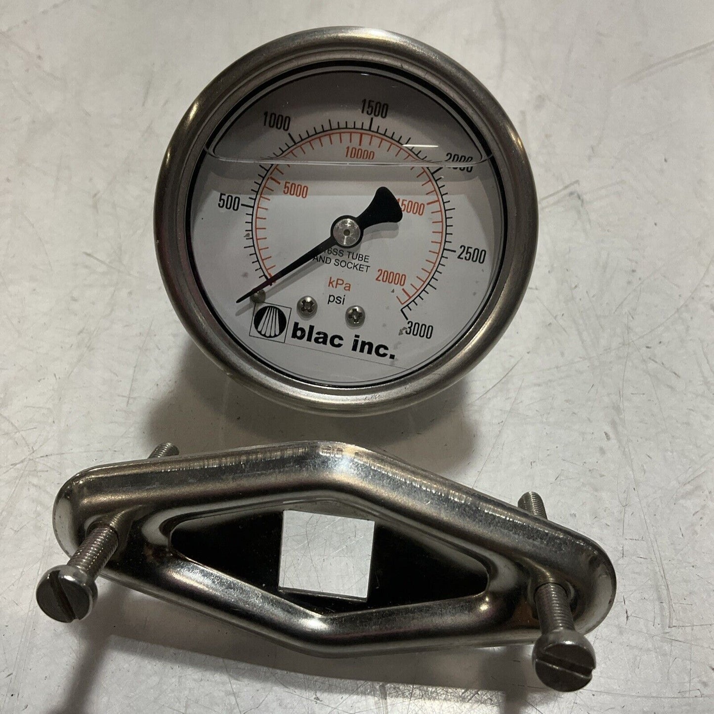 BLAC INC.  00011-P-0155 S25874 PRESSURE. GAUGE  LIQUID FILLED  3000PSI  U3S