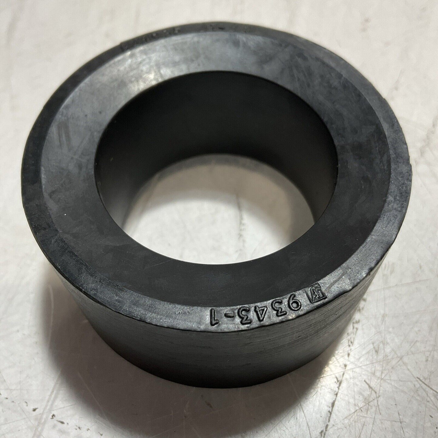 GROMMET POWER  841935   41-44 SEAL  SLEEVE  CABLE LOT OF 2 U3S