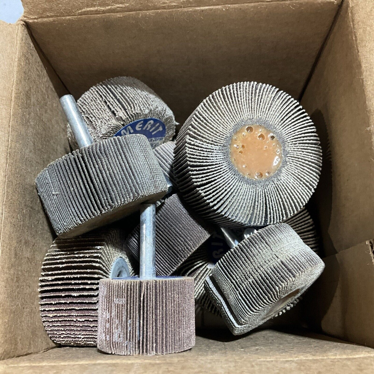 MERIT  12,80,60 GRIP STRAIGHT-SHANK  ALUMINUM OXIDE 12,000-25,000 MAX RPM QTY 11