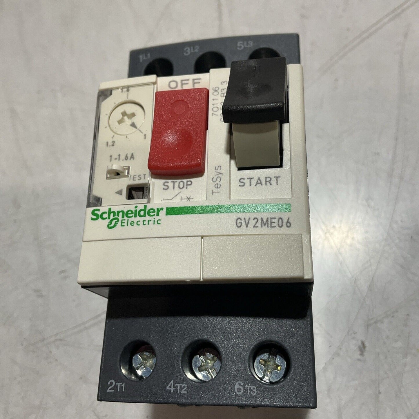 SCHEIDER ELECTRIC GV2ME06 MOTOR CIRCUIT BREAKER MNUAL STATER PROTECTOR 600AC U3S