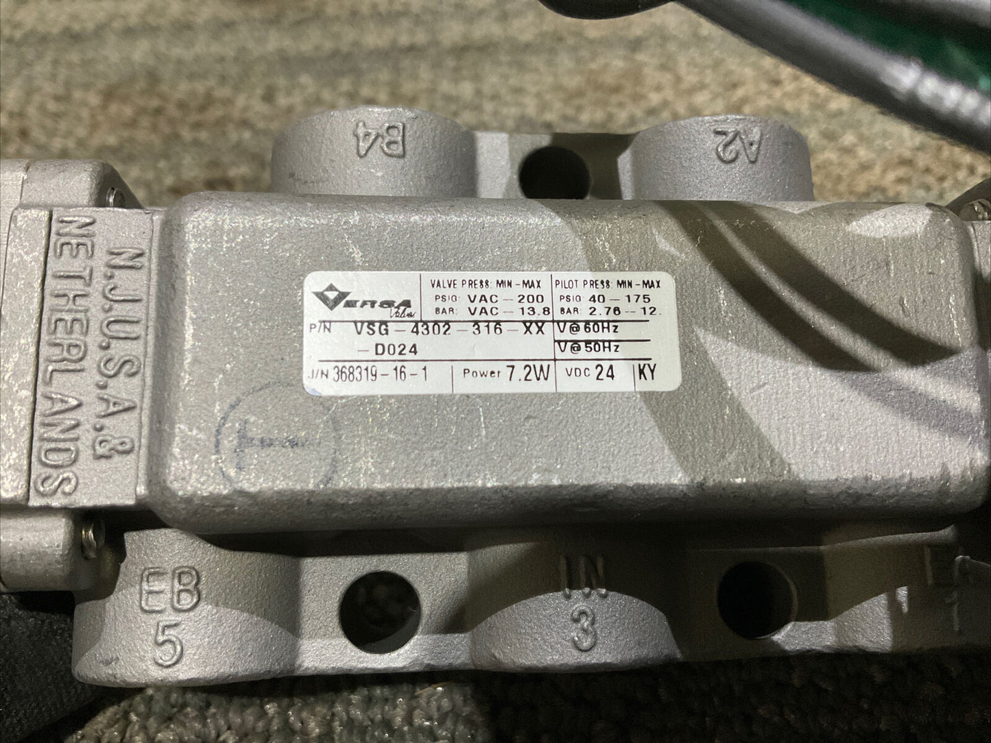 VERSA VSG-4302-316-XX-D024 SOLENOID 4-WAY VALVE 1/4” NPT 678