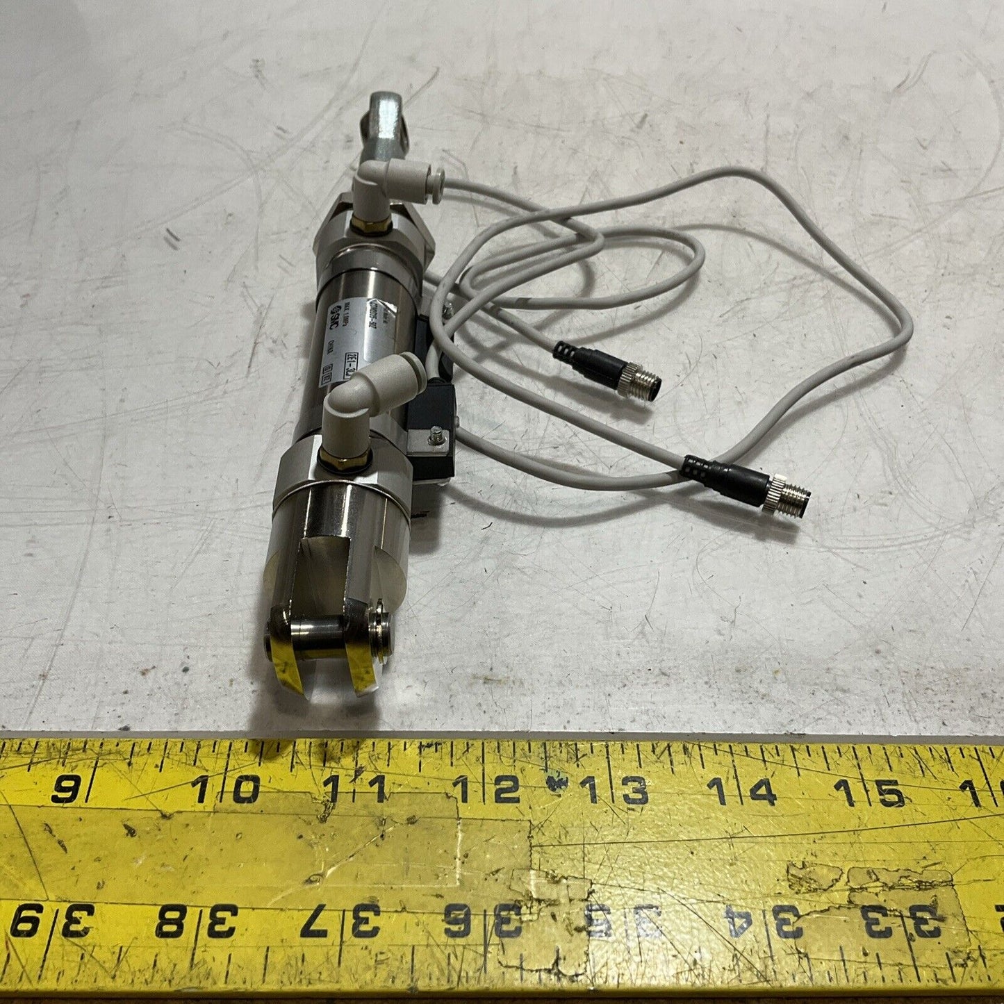 SMC  CDM2D25-50Z  PNEUMATIC  AIR CYLINDER  U3S